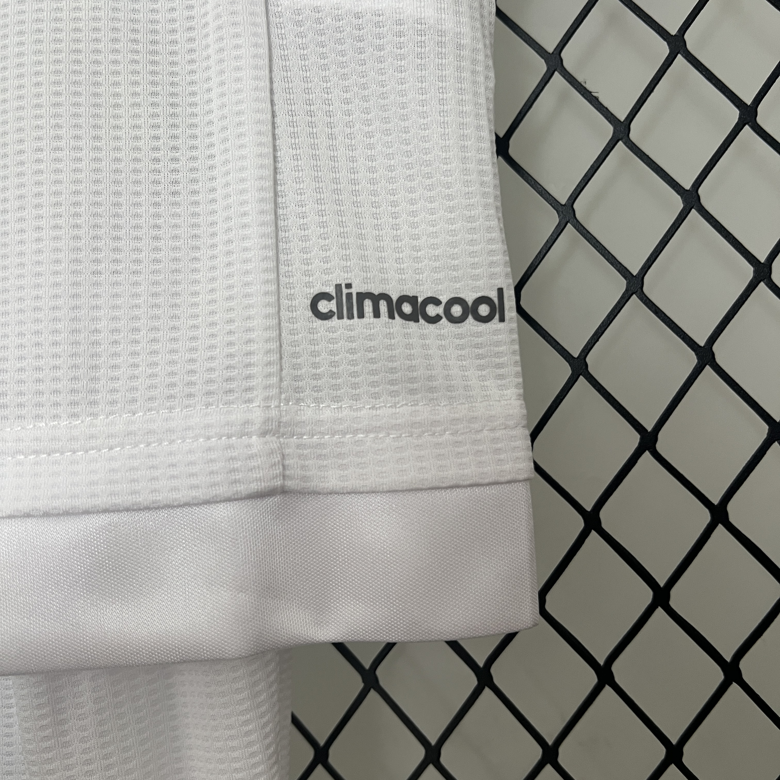 Kit Criança Real Madrid principal 2015/2016 8