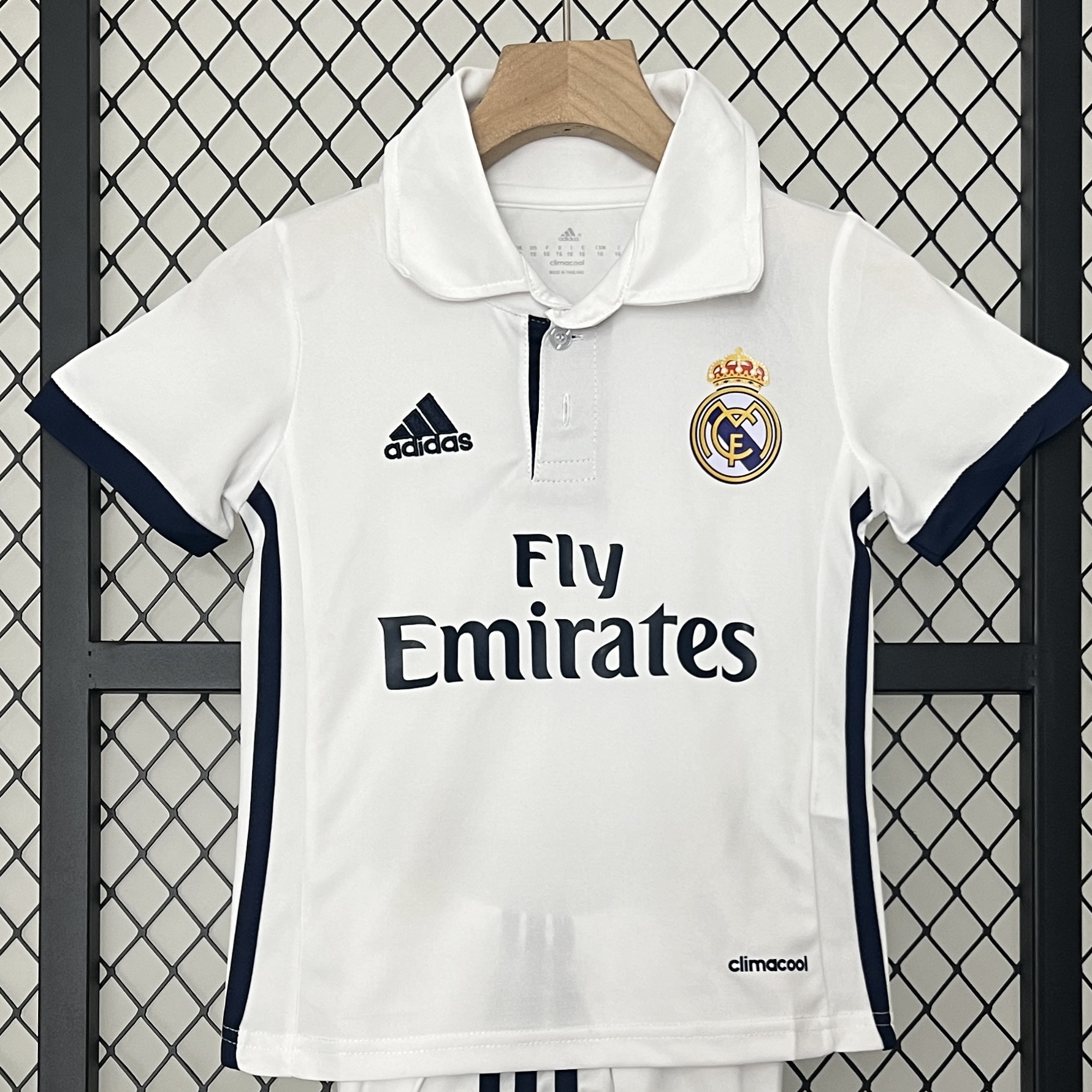 Criança - Camisola principal Real Madrid 2016/2017 1