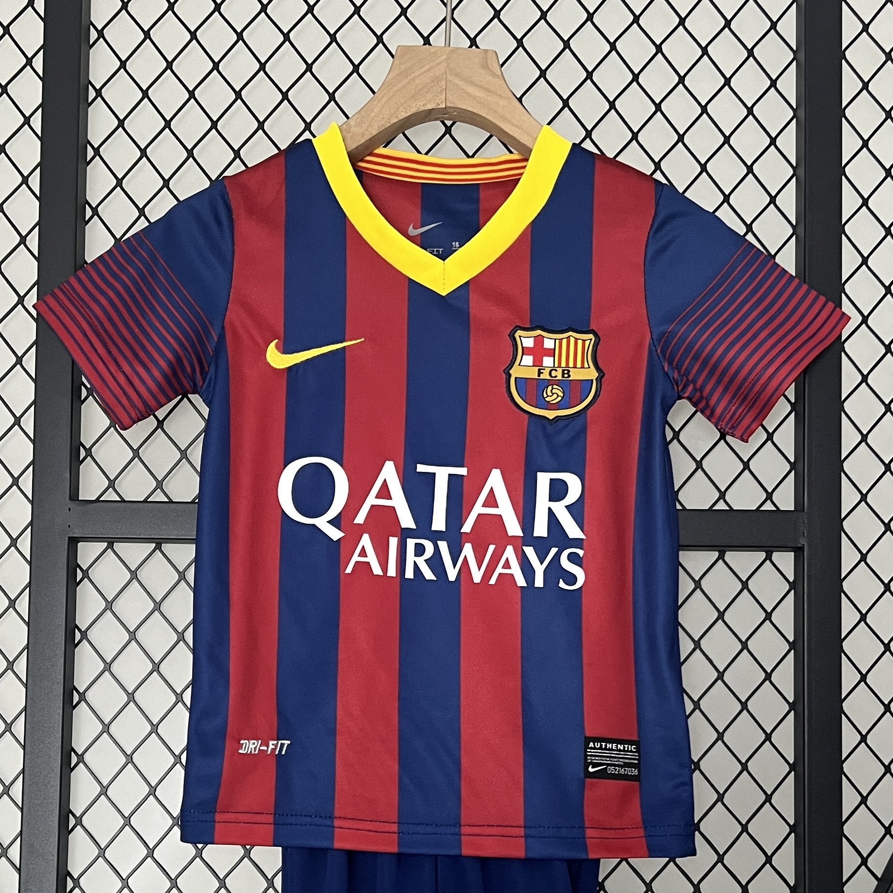 Criança - Camisola principal Barcelona 2013/2014 1