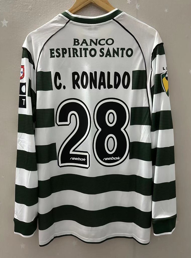 Camisola principal Sporting 2002/2003 - C.Ronaldo 28 - Manga comprida - Versão adepto 1