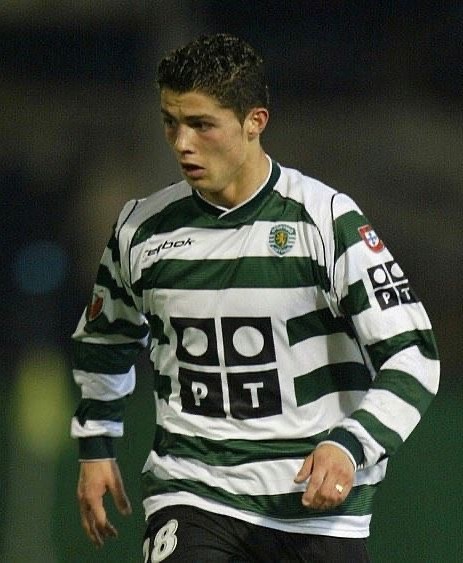 Camisola principal Sporting 2002/2003 - C.Ronaldo 28 - Manga comprida - Versão adepto 2