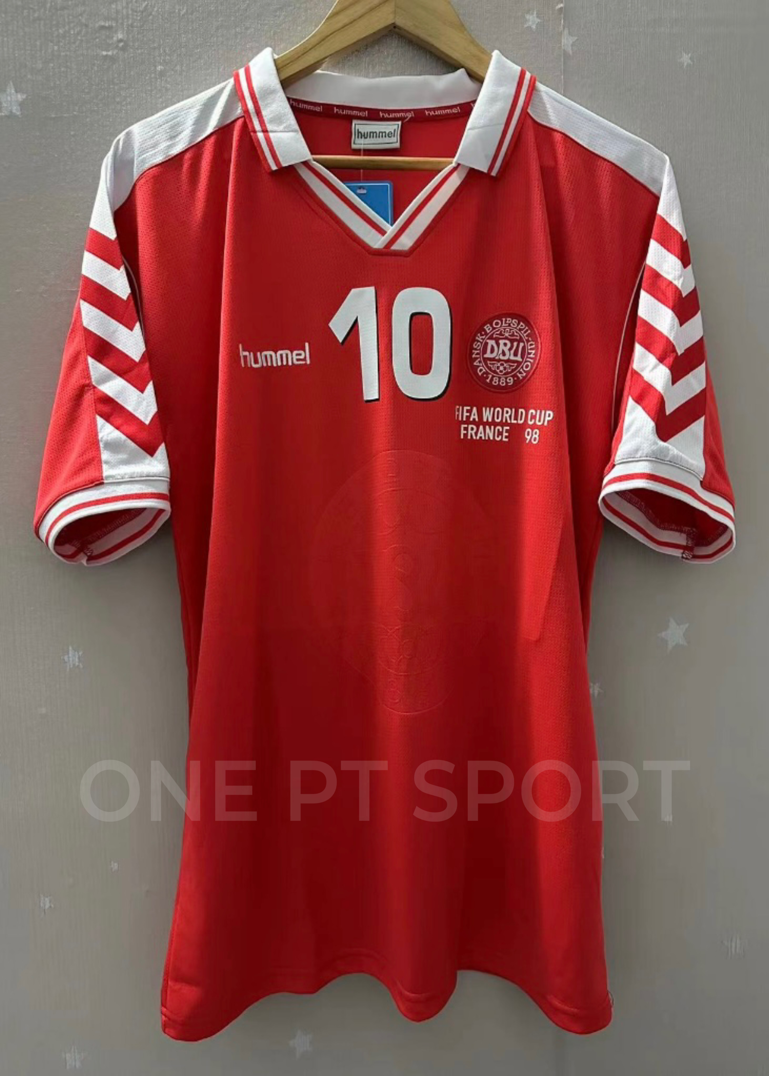 Camisola principal Dinamarca 1998 - M.Laudrup 10 - Versão adepto 3