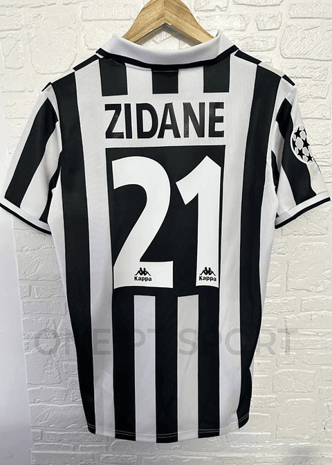 Camisola Principal Juventus 1996/1997 - Zidane 21 - Versão adepto 