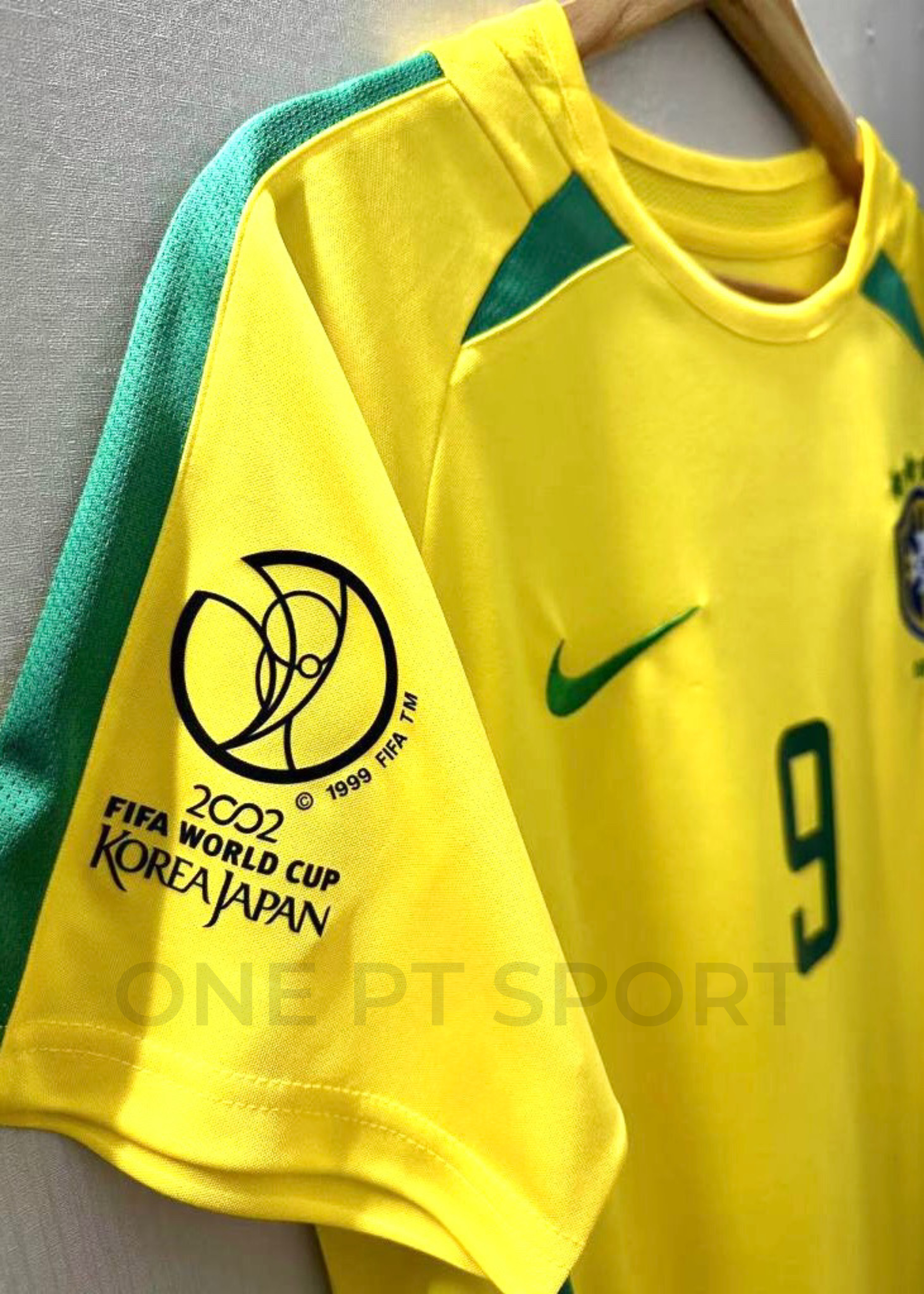 Camisola Principal Brasil 2002 - Ronaldo 9 - Versão adepto 6