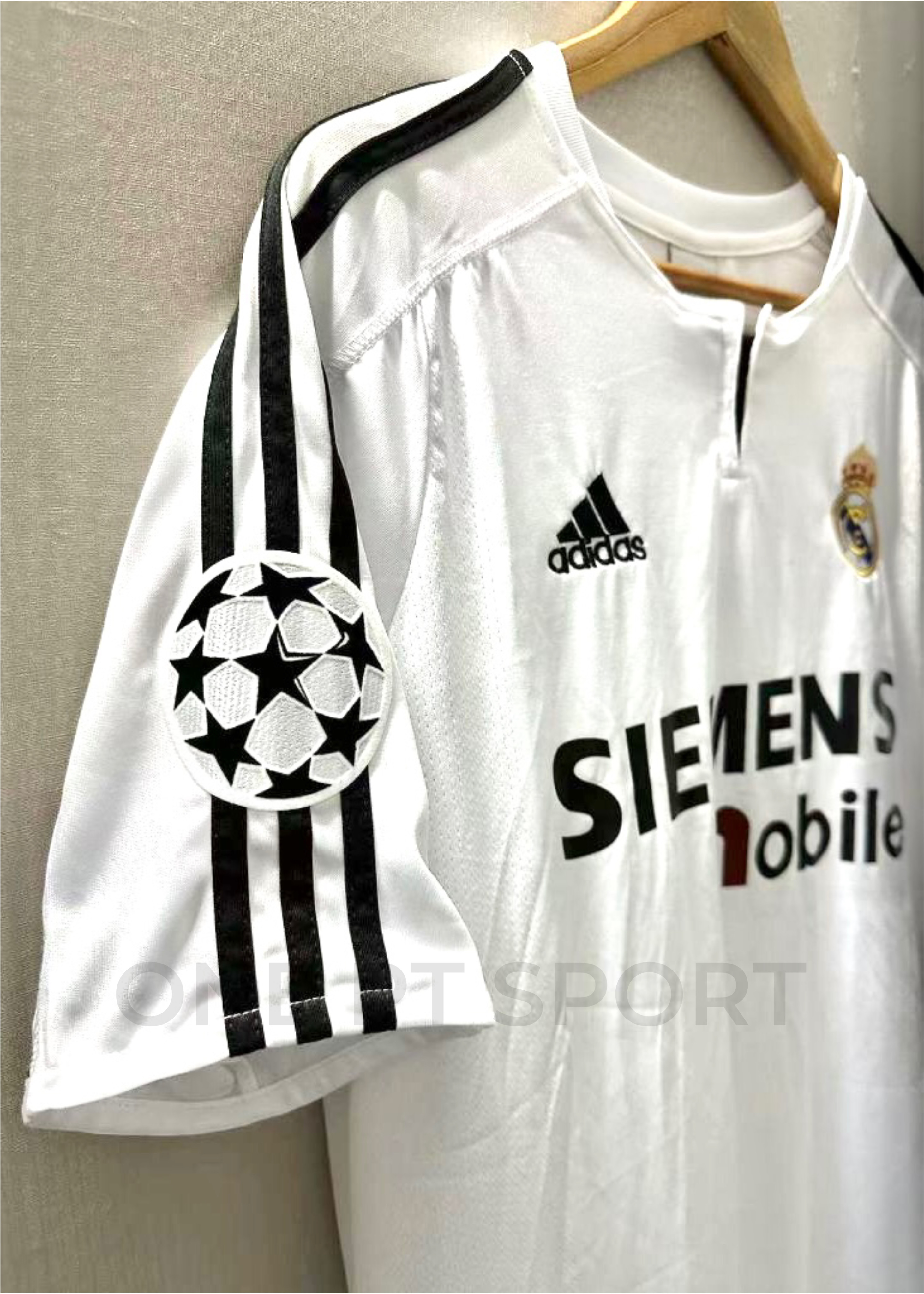 Camisola principal Real Madrid 2003/2004 - Ronaldo 9 - Versão adepto 5