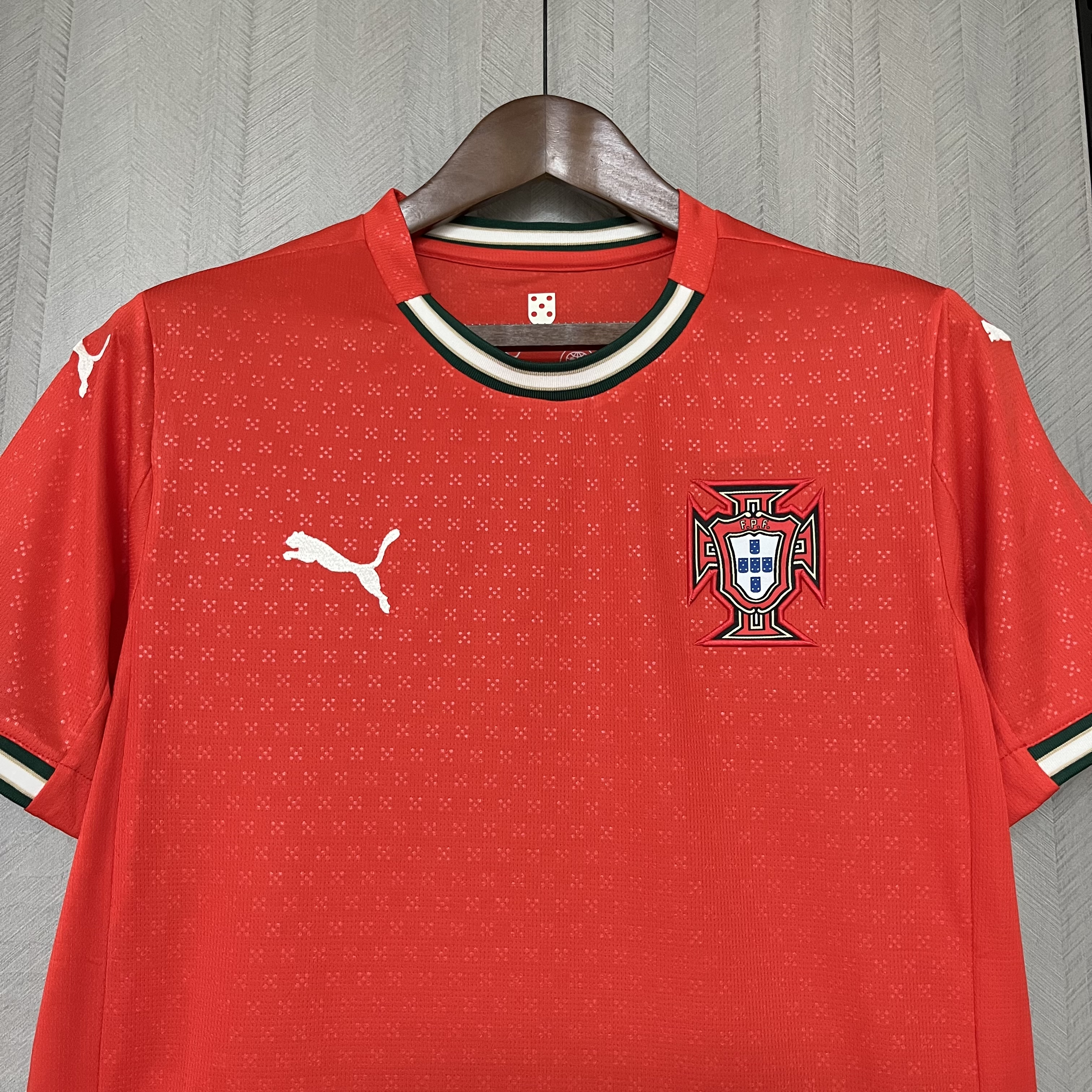 Camisola Principal Portugal 2025 - Versão adepto 6