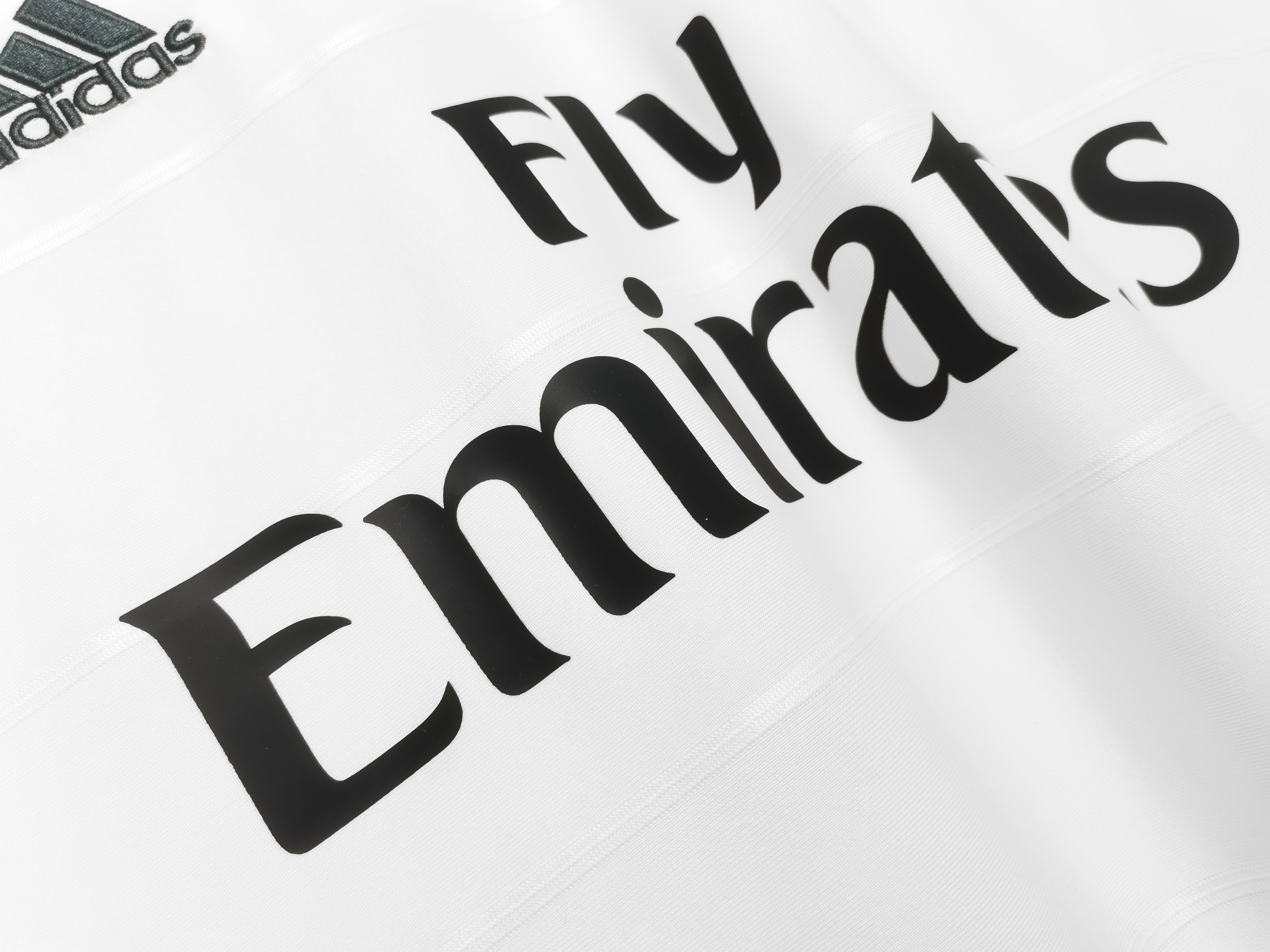 Camisola principal Real Madrid 2013/2014 - Versão adepto 8