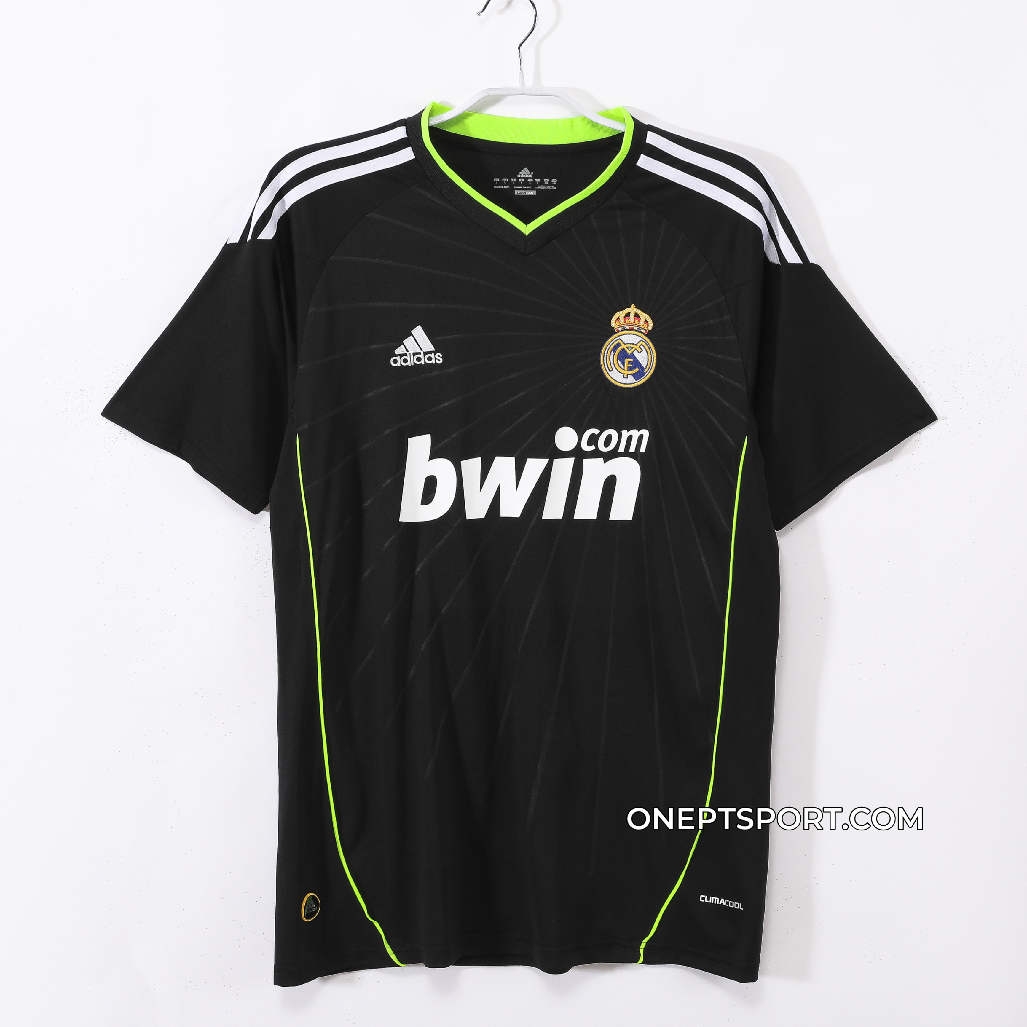 Camisola alternativa Real Madrid 2010/2011 - Versão adepto 1