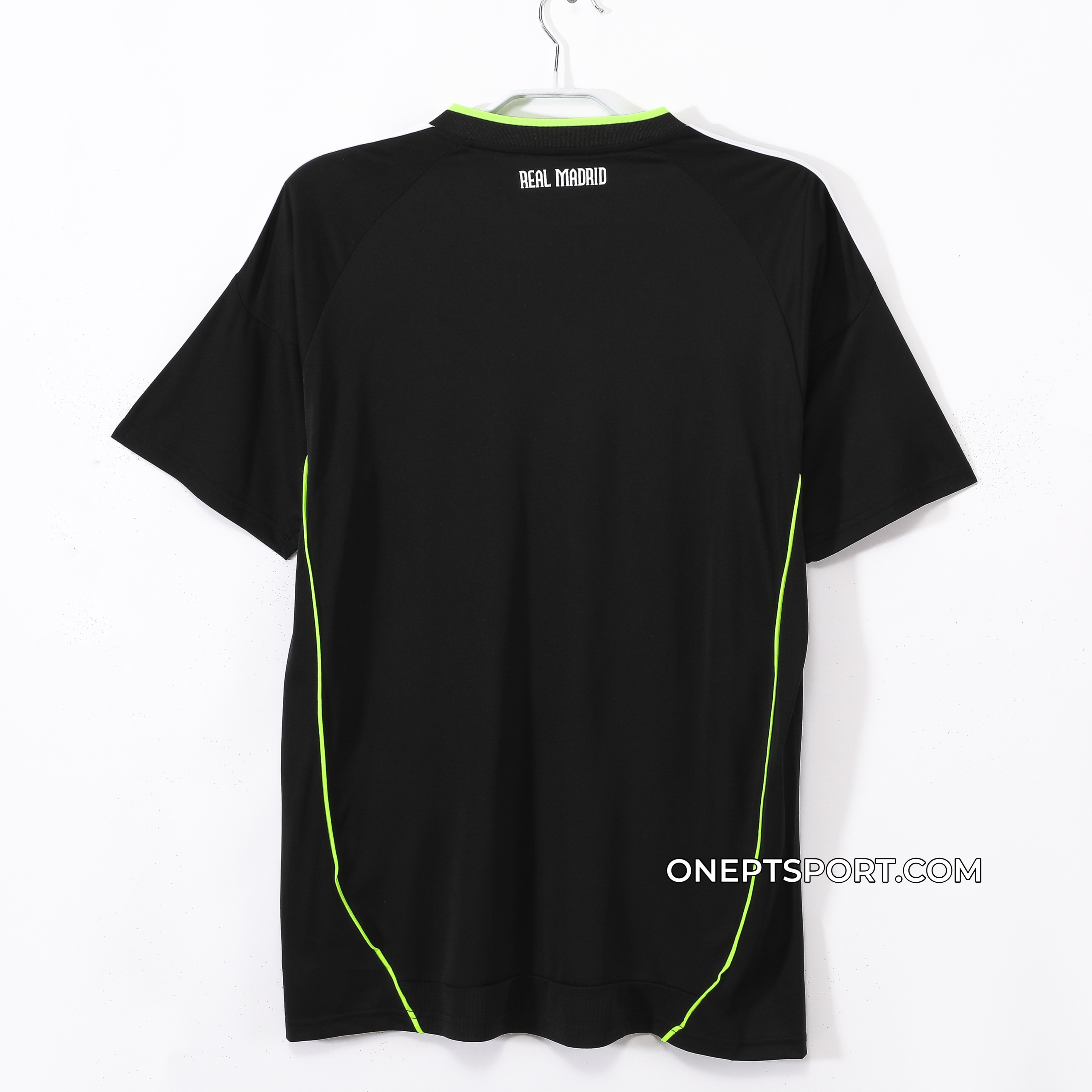 Camisola alternativa Real Madrid 2010/2011 - Versão adepto 3