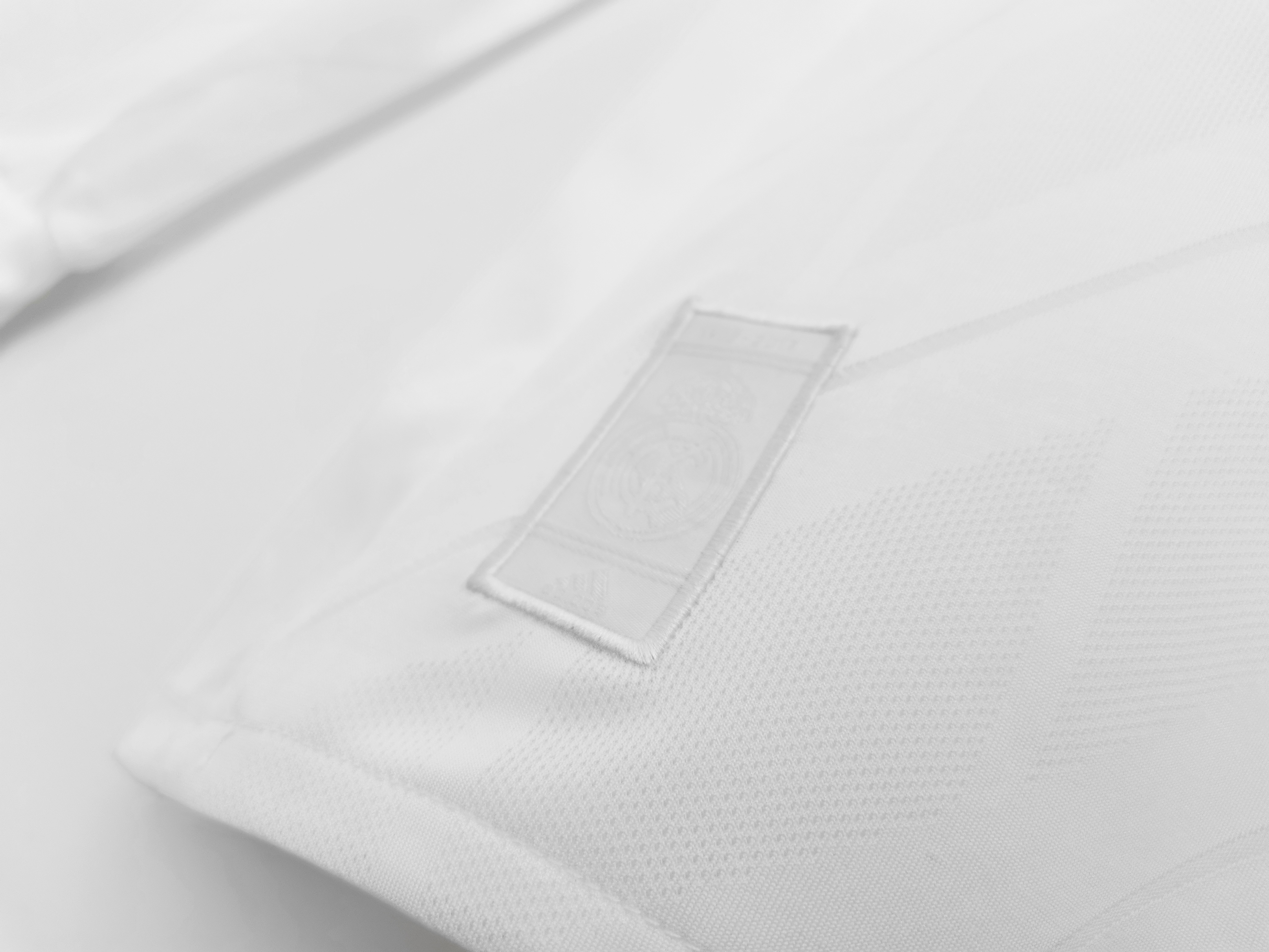 Camisola principal Real Madrid 2017/2018 Manga comprida - Versão adepto 8