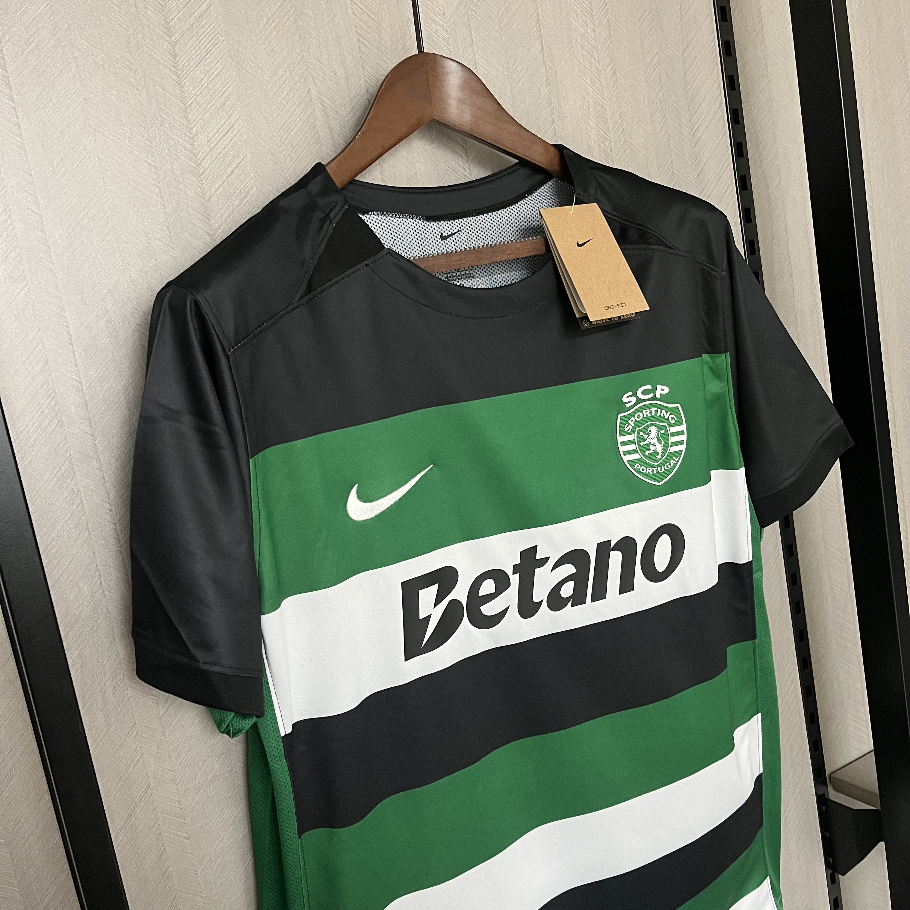 Camisola Bicampeão Nacional Sporting CP 24/25 - Versão adepto 9