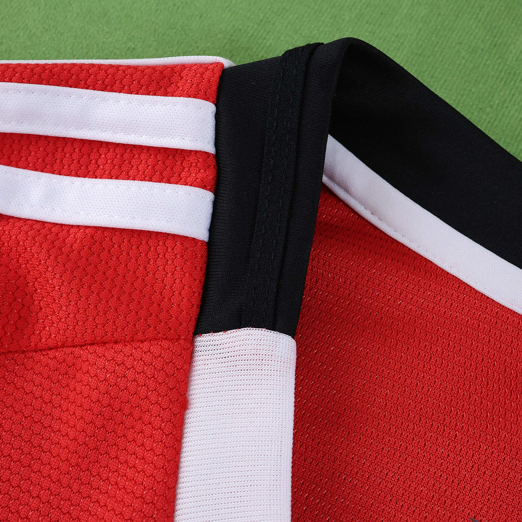 Camisola principal SL Benfica 25/26 - Versão adepto 6