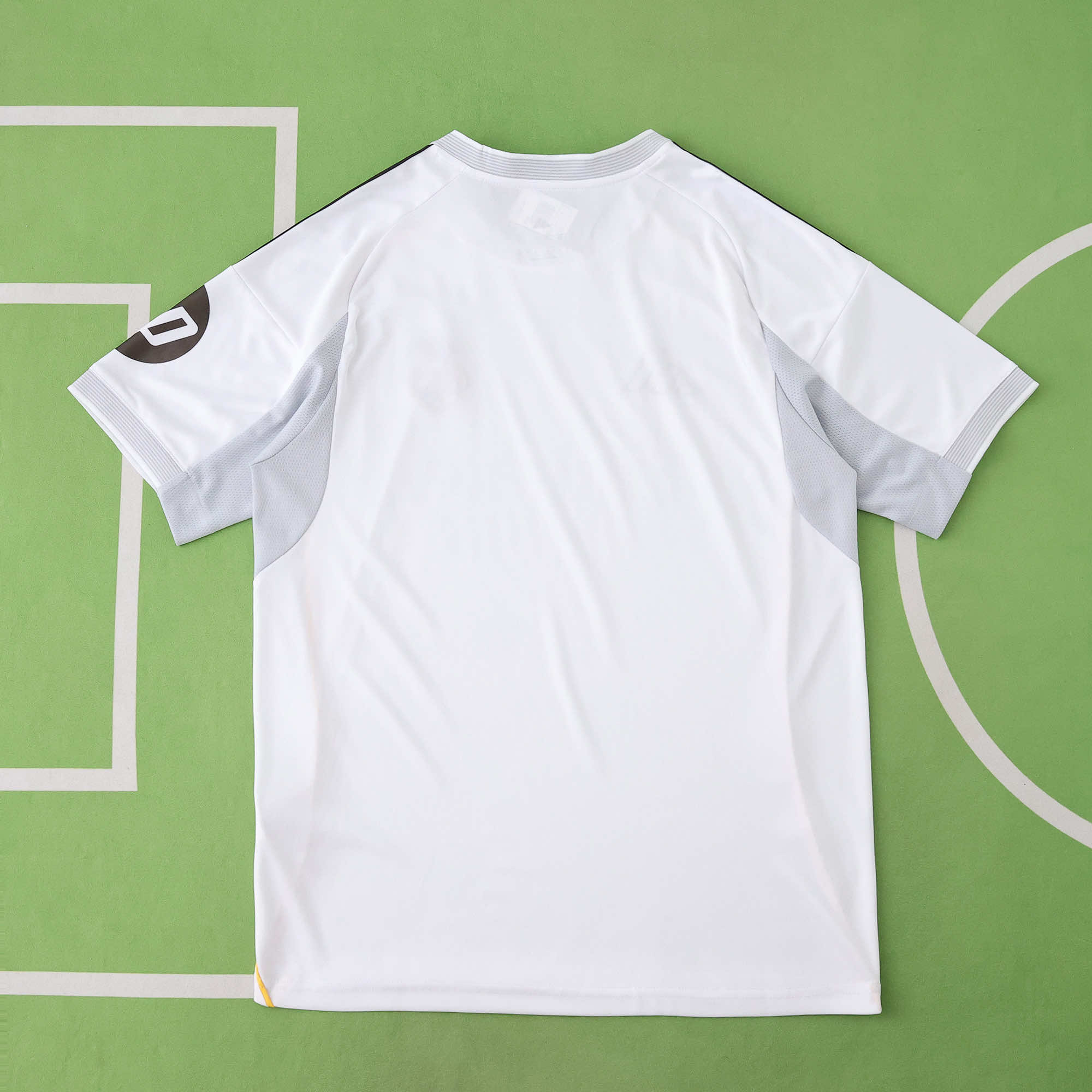 Camisola Principal Real Madrid 25/26 - Versão Adepto 2