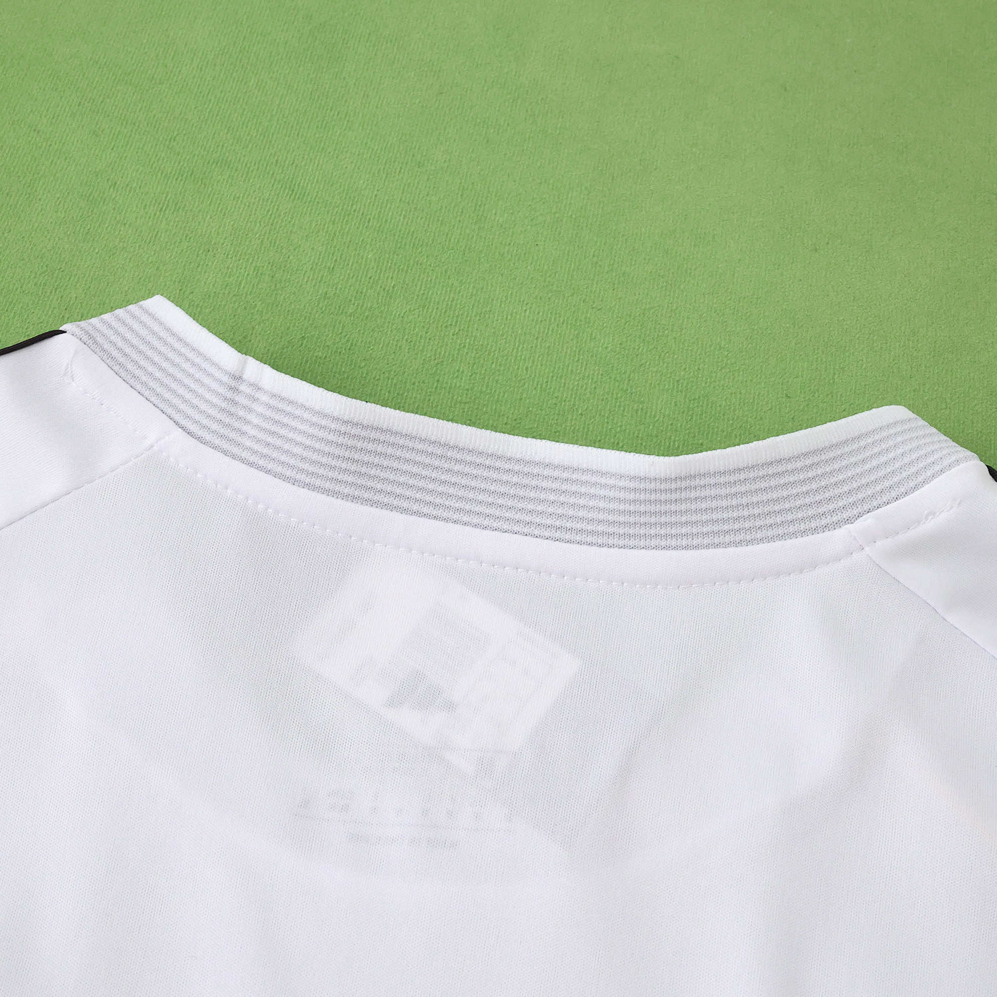 Camisola Principal Real Madrid 25/26 - Versão Adepto 14