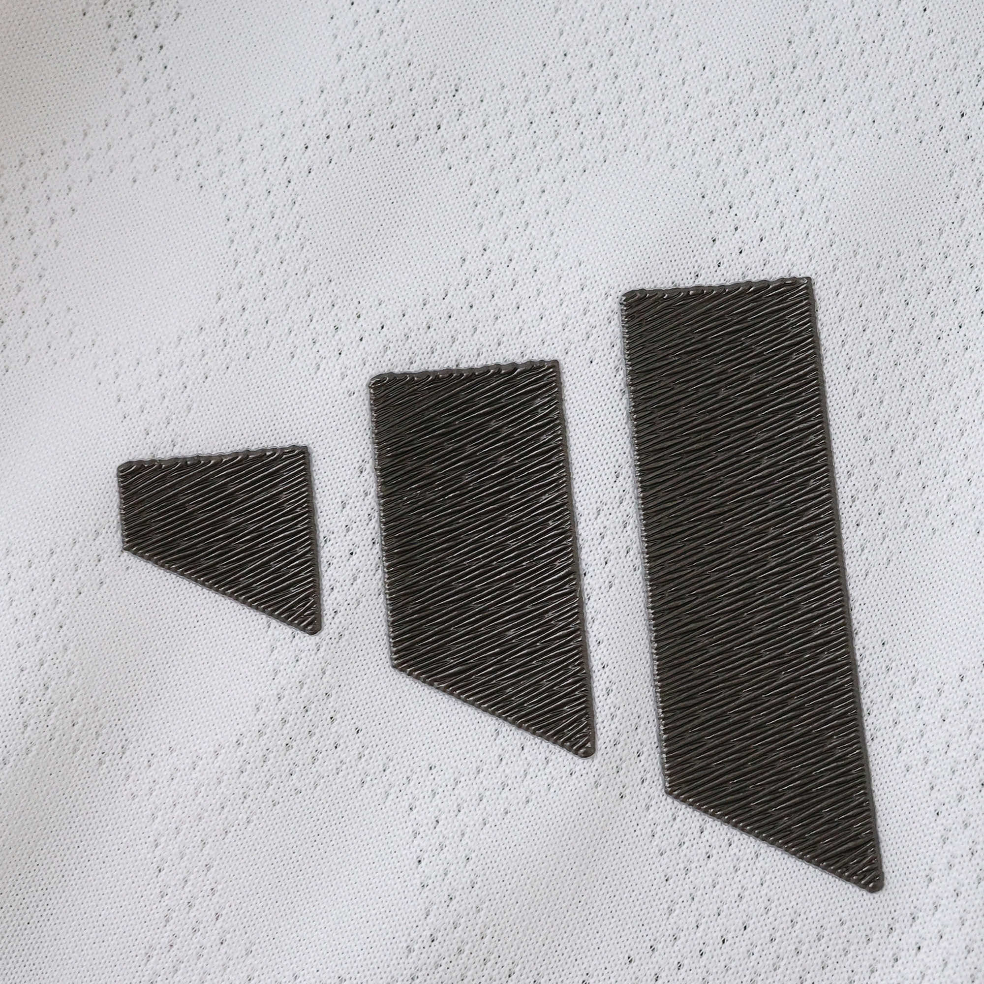 Camisola Principal Real Madrid 25/26 - Versão jogador 4