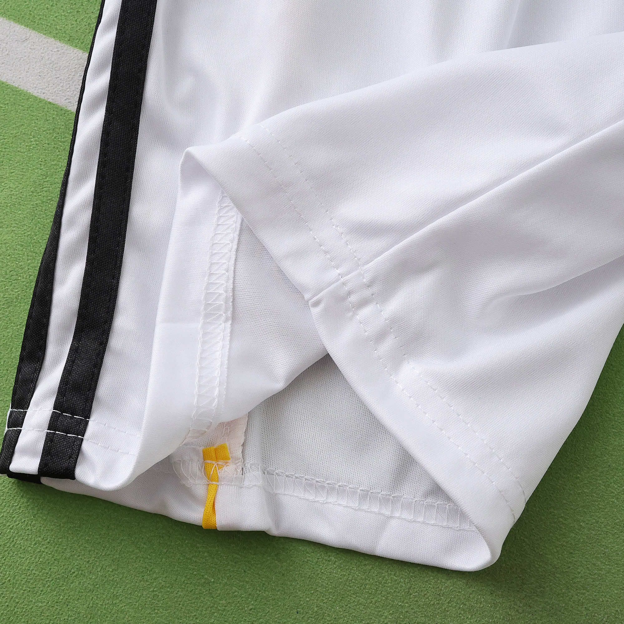 Kit Criança Real Madrid principal 25/26 17