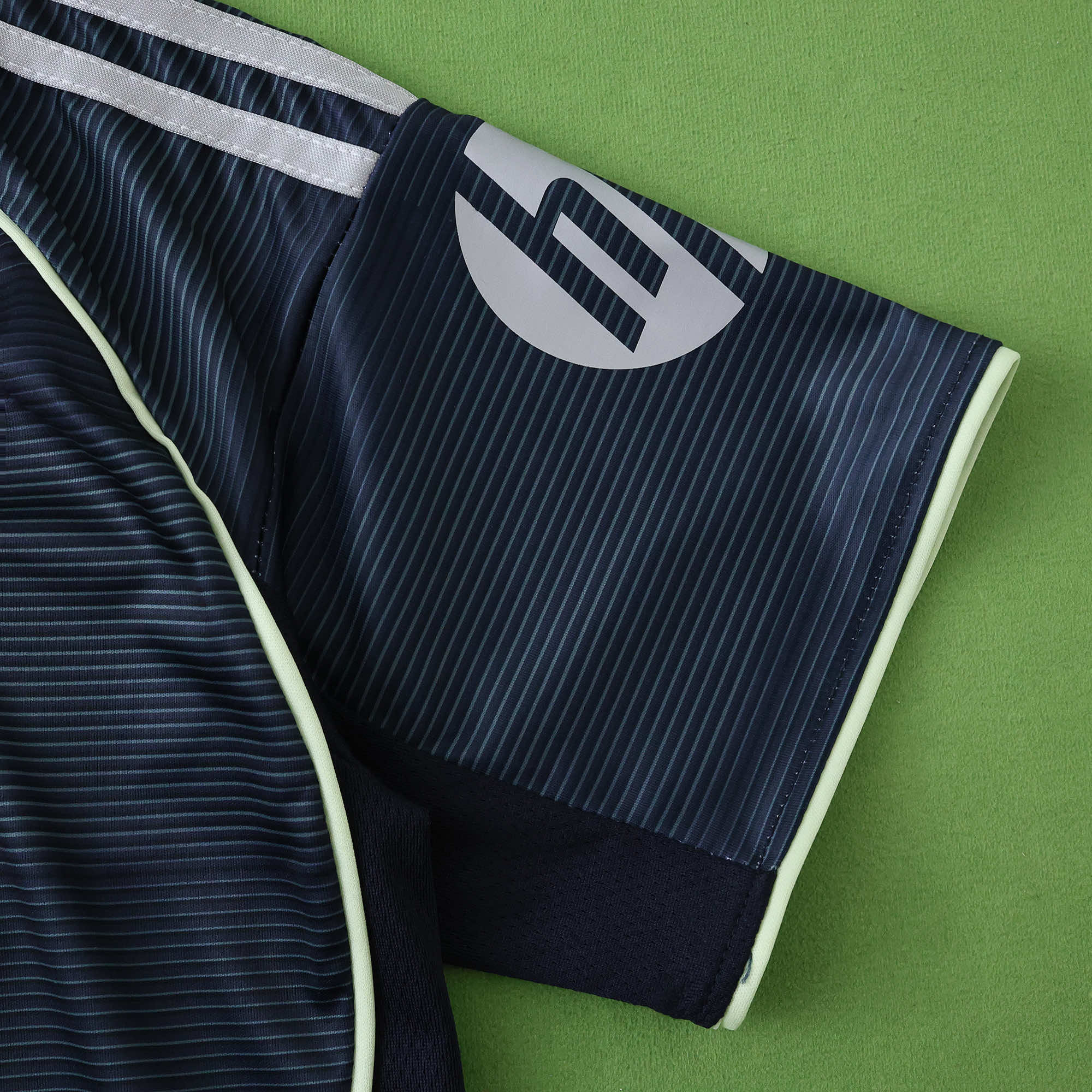 Kit Criança Real Madrid alternativo 25/26 11