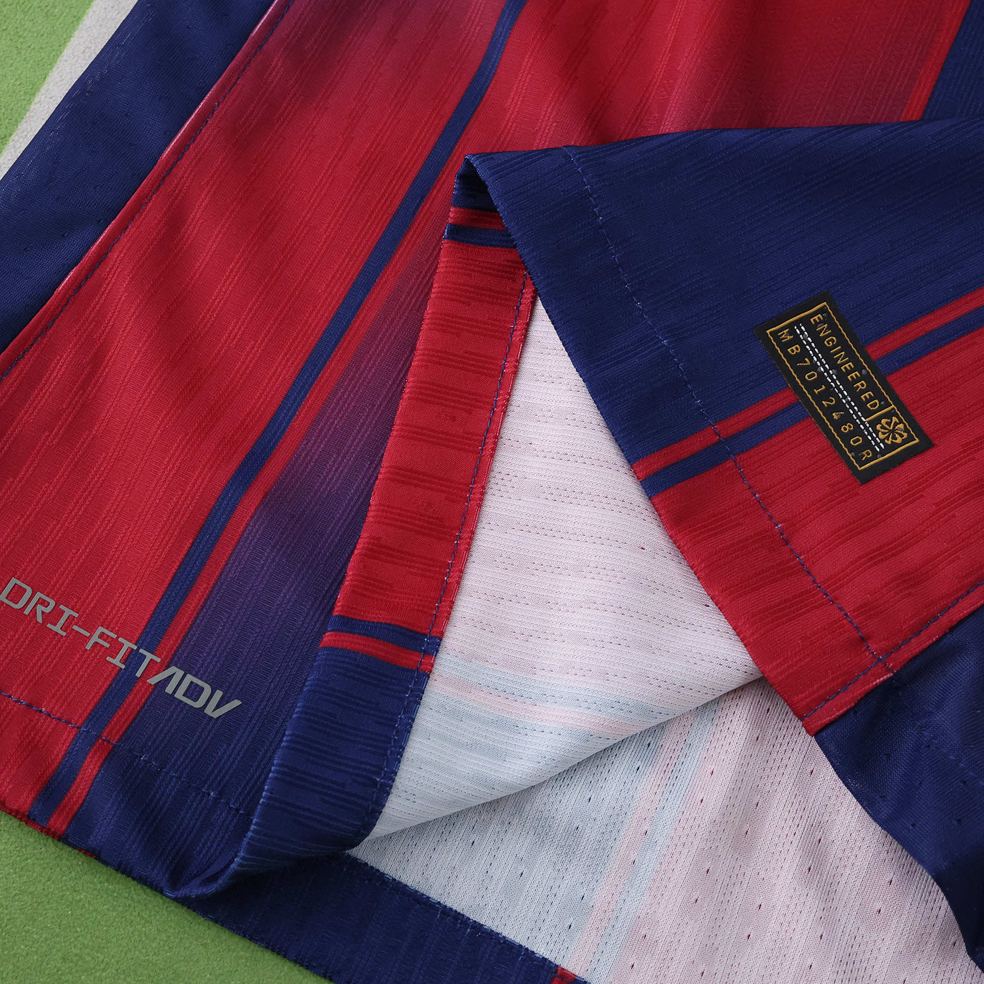 Camisola principal Barcelona 25/26 - Versão jogador 14