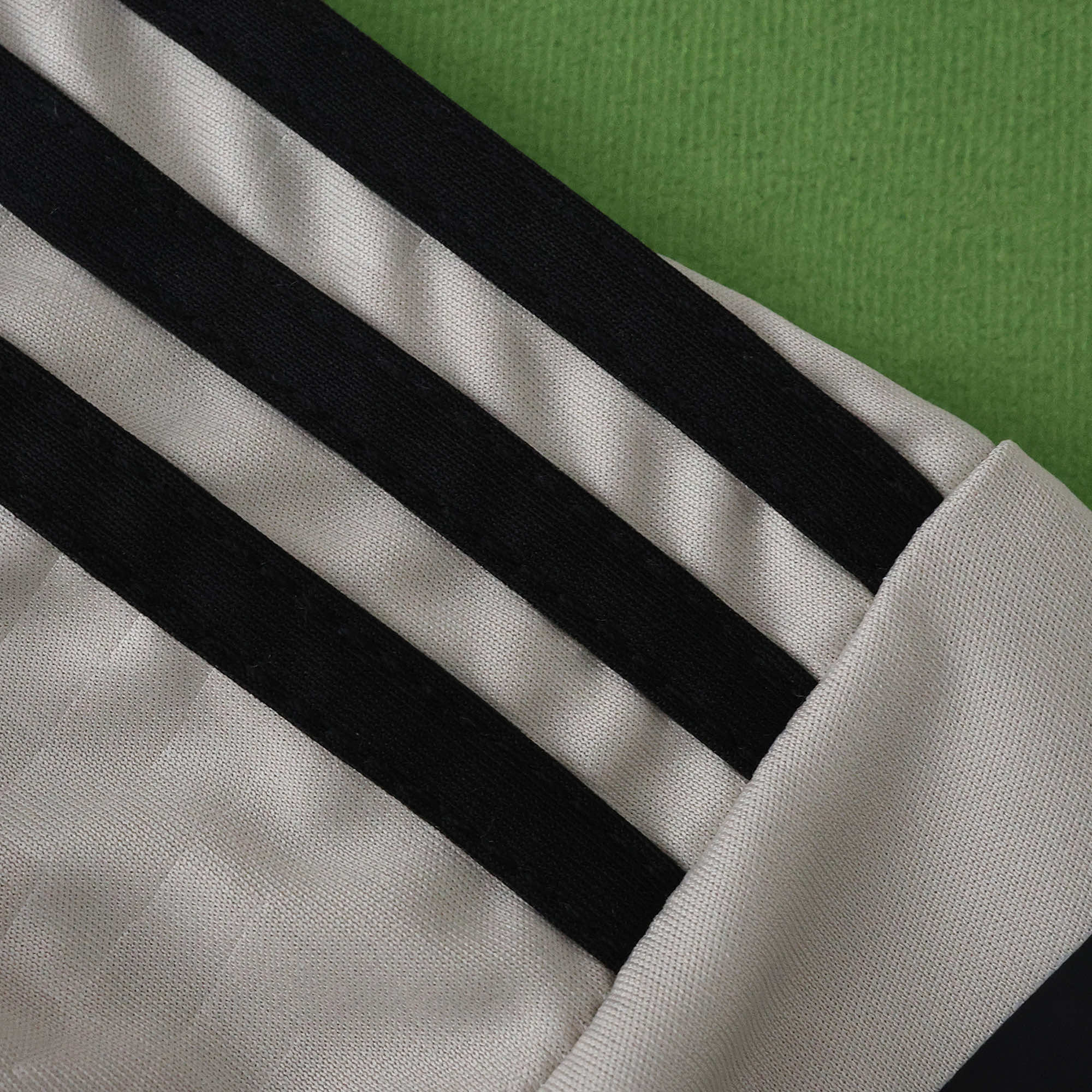 Camisola alternativa SL Benfica 25/26 - Versão adepto 12