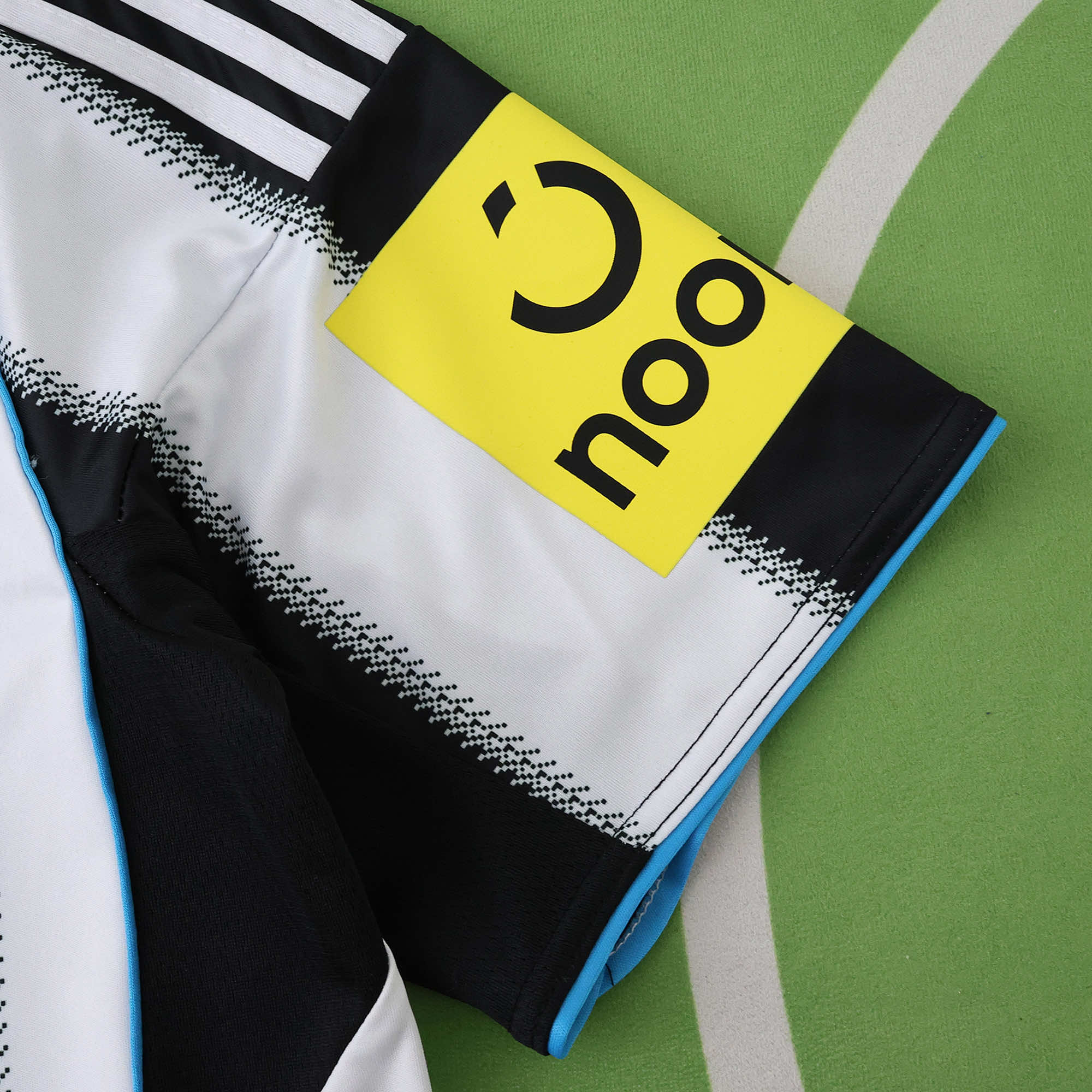 Camisola Principal Newcastle 25/26 - Versão Adepto 12