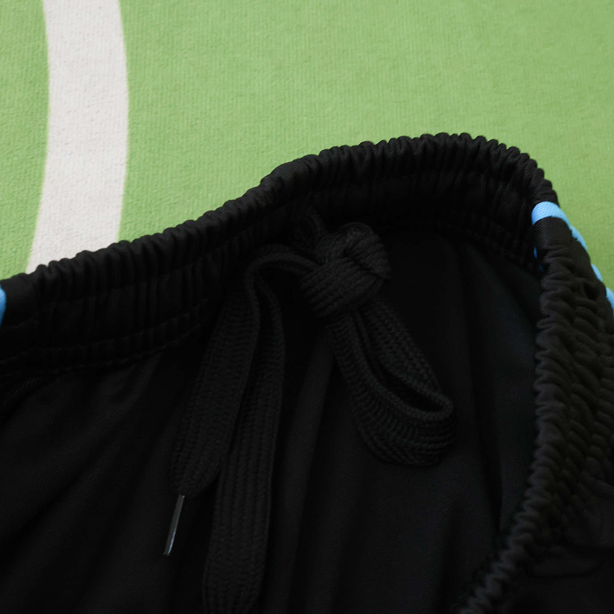 Kit Criança Newcastle principal 25/26 16