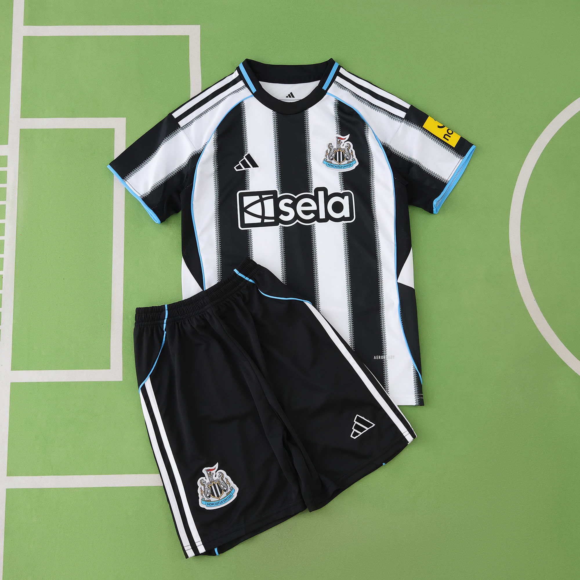 Kit Criança Newcastle principal 25/26 1
