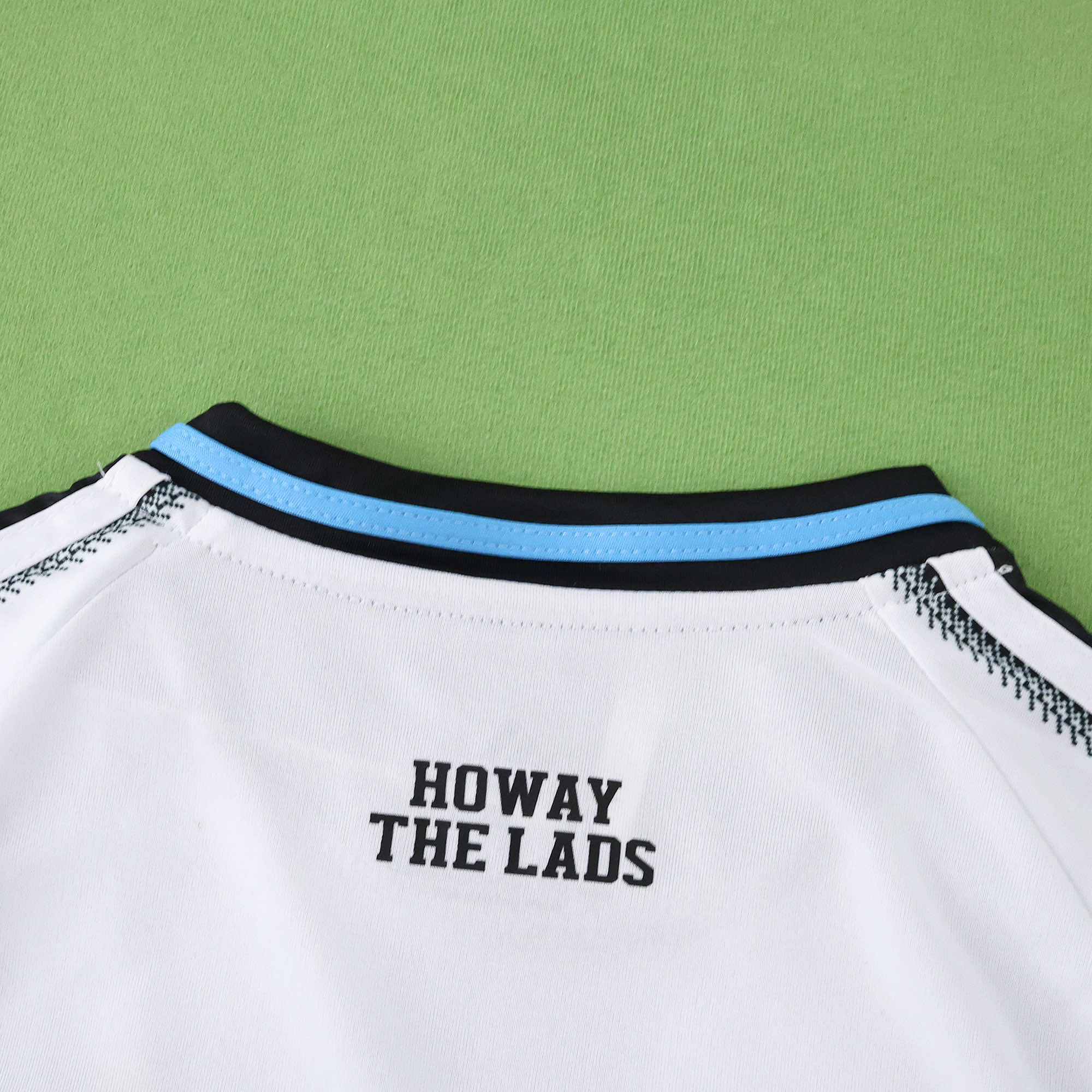 Kit Criança Newcastle principal 25/26 12