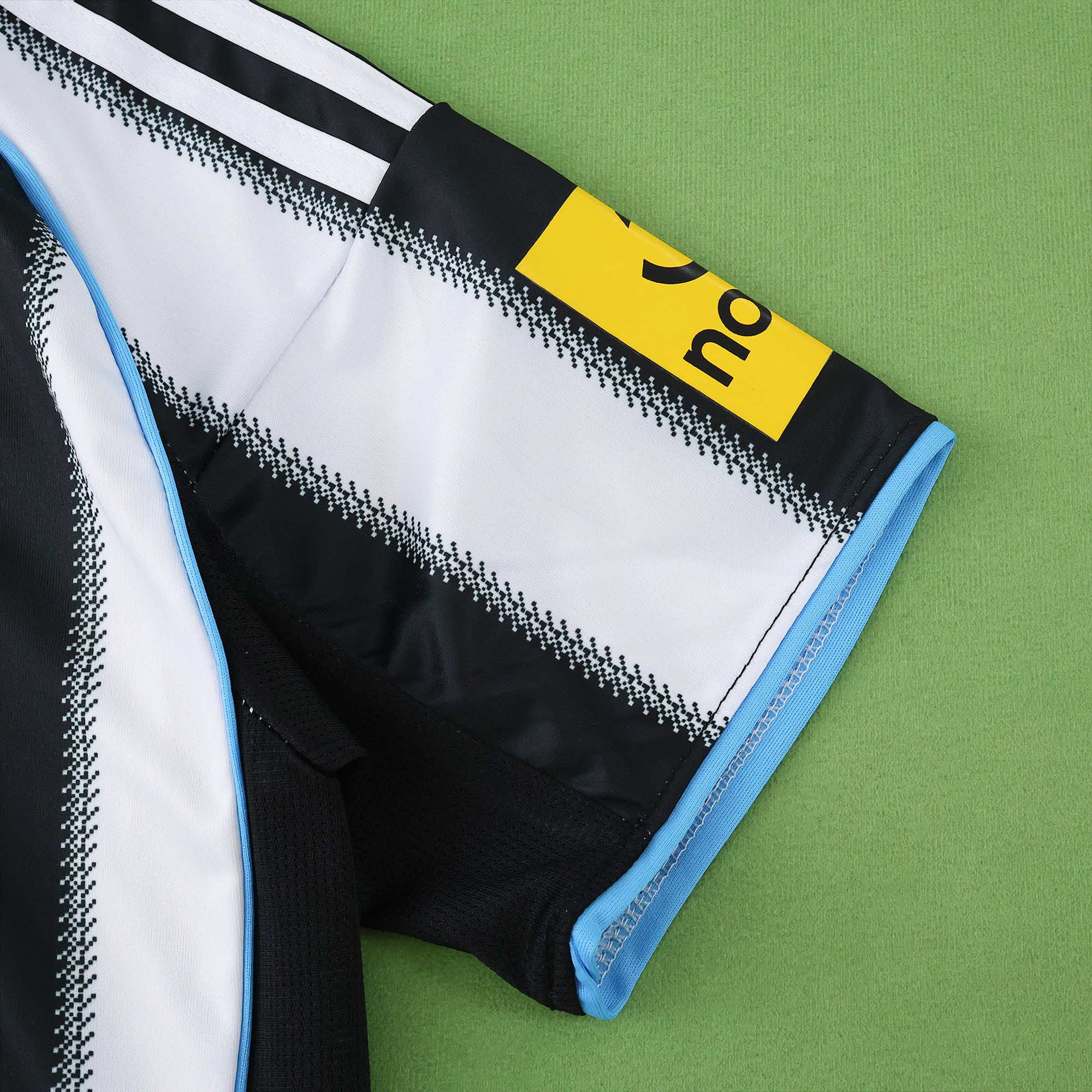 Kit Criança Newcastle principal 25/26 10