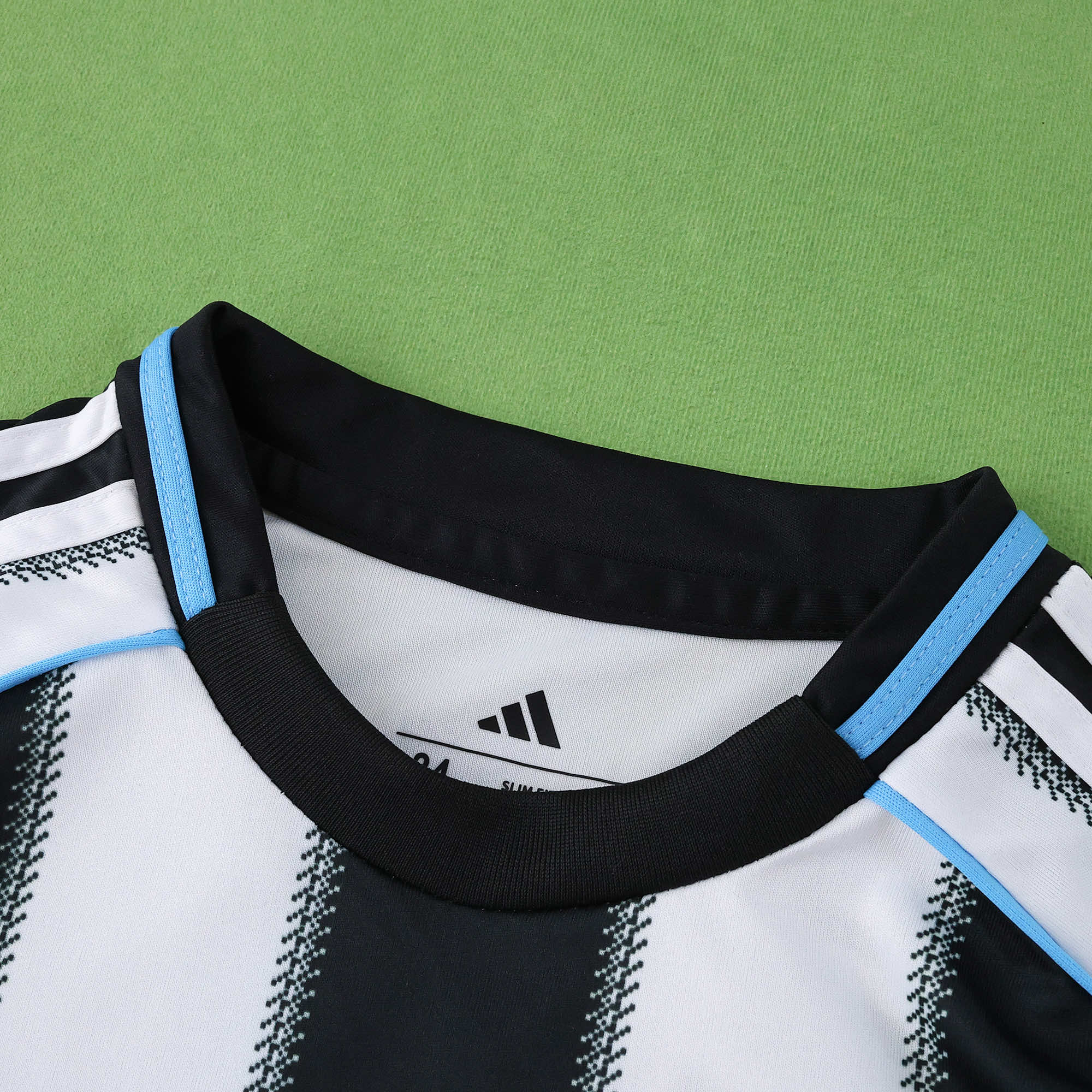 Kit Criança Newcastle principal 25/26 11