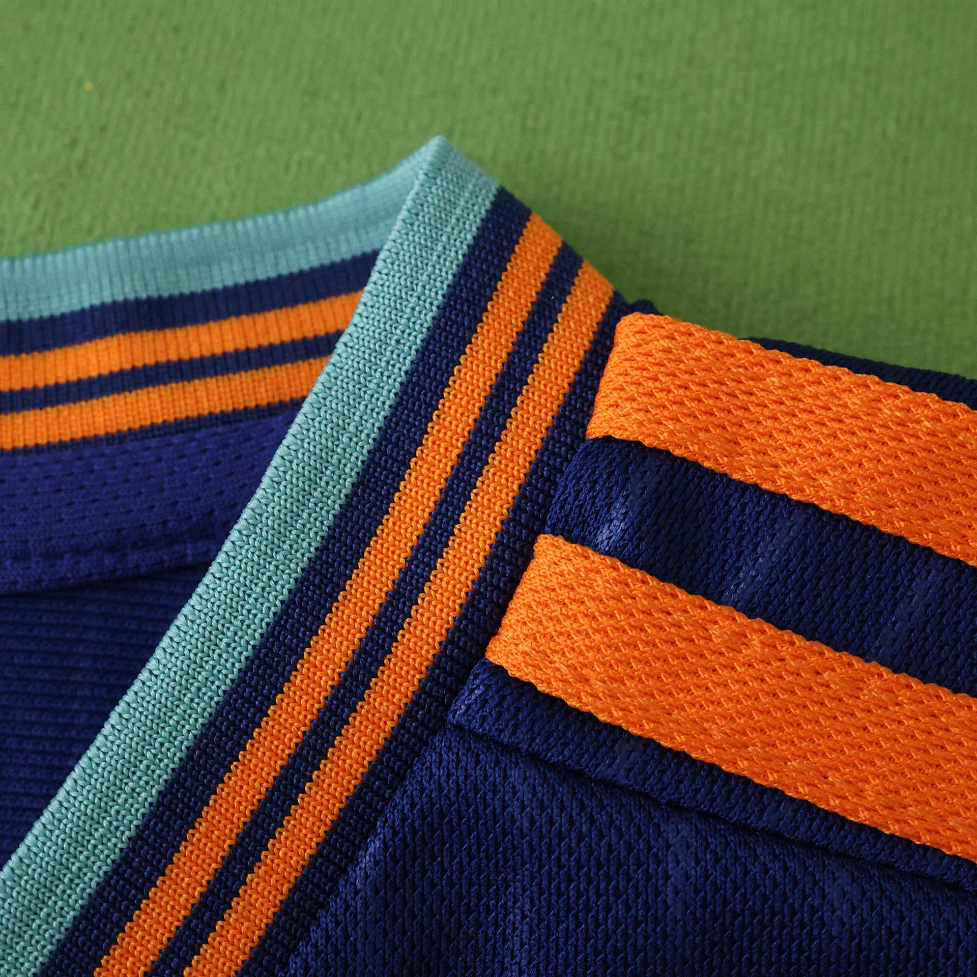 3º Kit Criança Newcastle 25/26 10