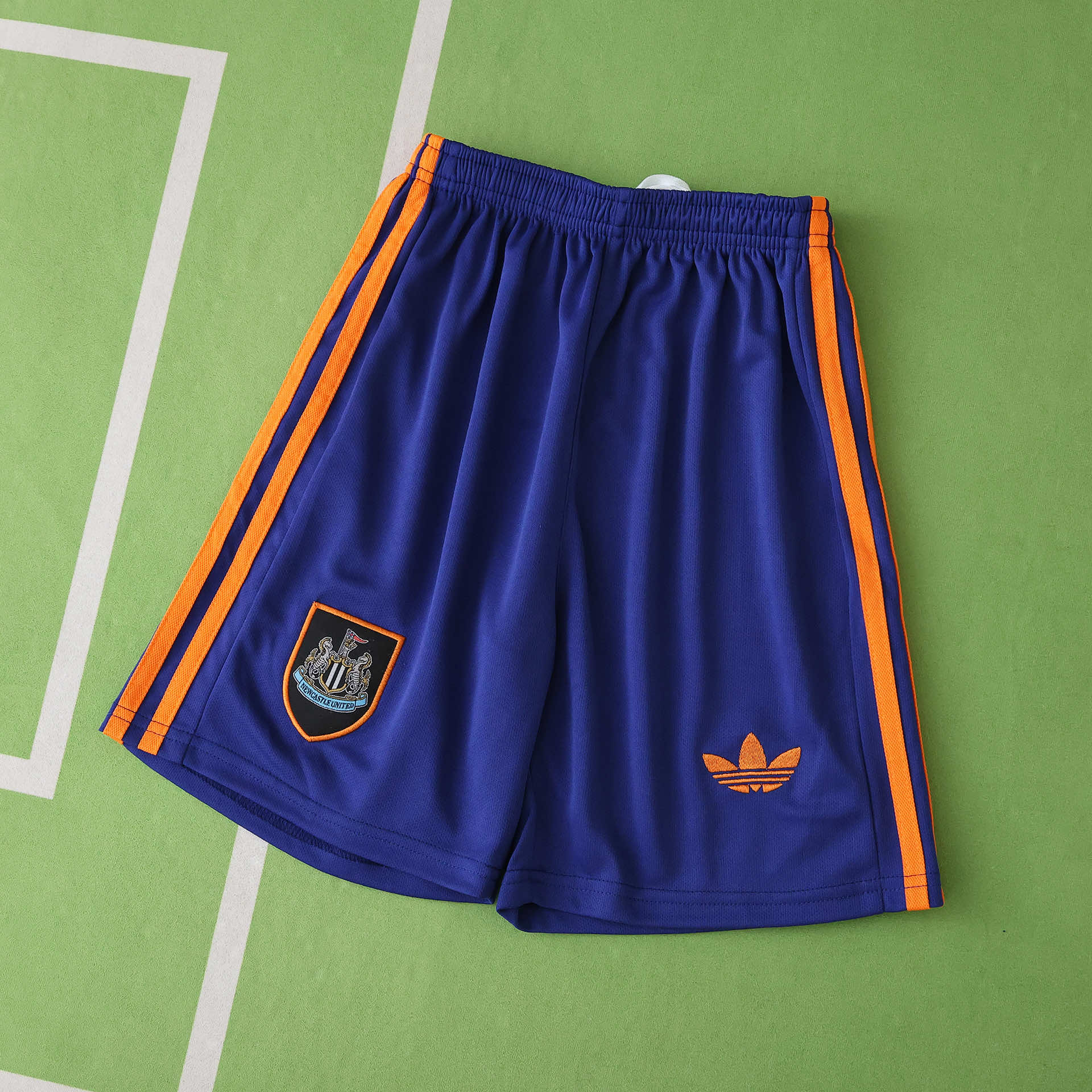 3º Kit Criança Newcastle 25/26 5