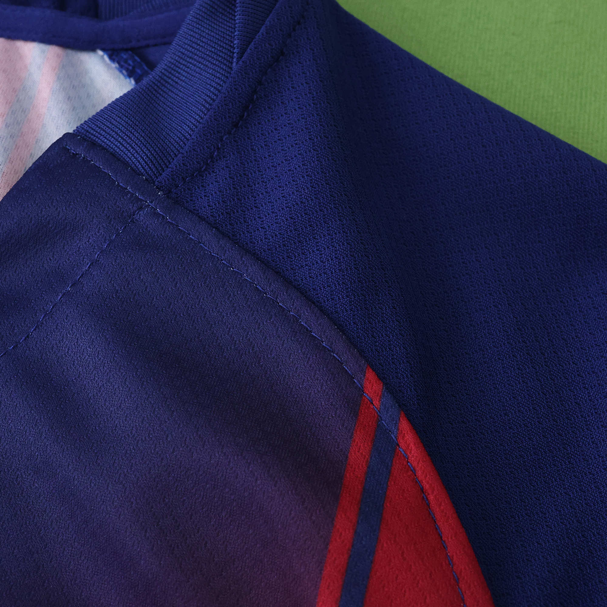 Camisola Principal Barcelona 25/26 - Manga comprida - Versão Adepto 8