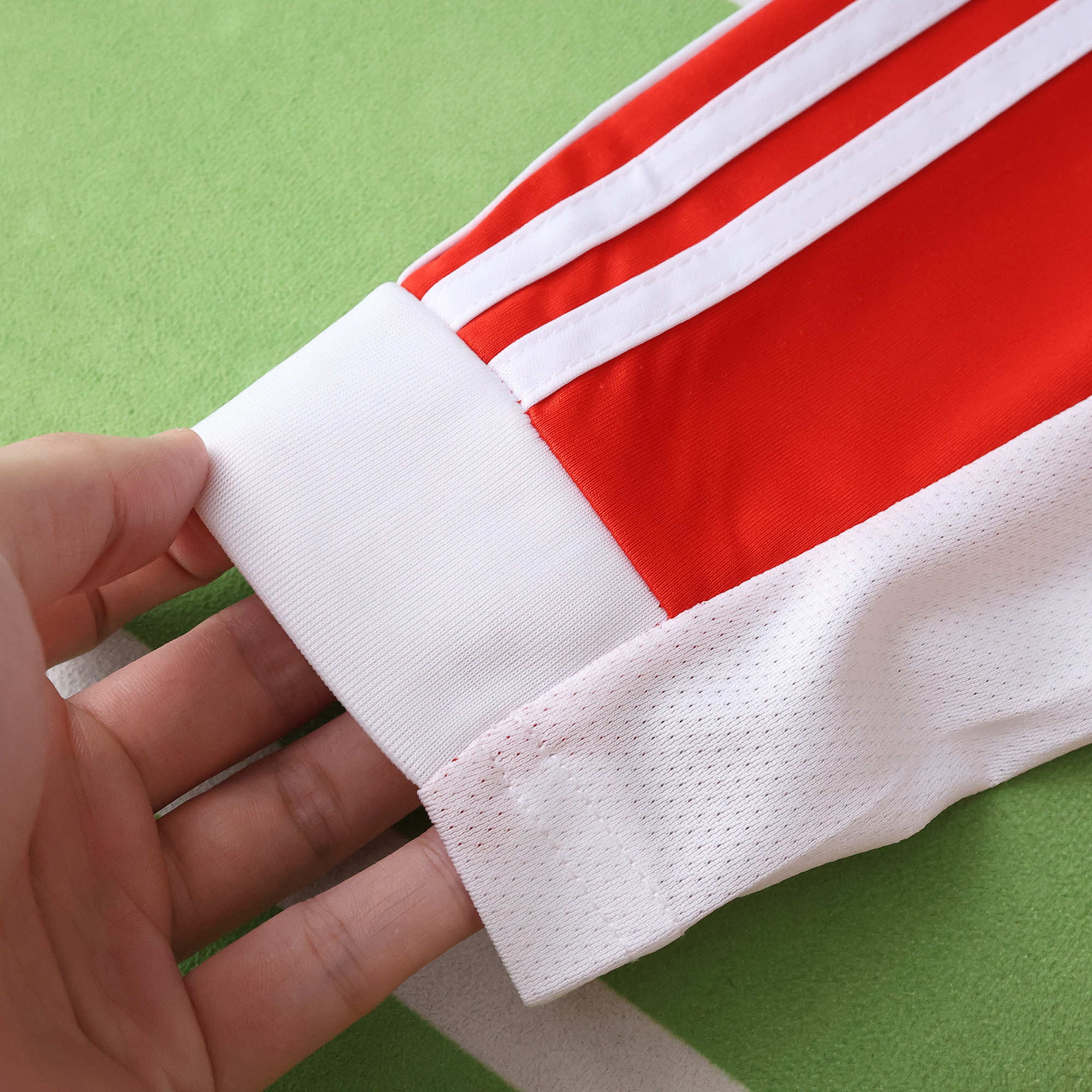 Camisola Principal Bayern Munique 25/26 - Manga comprida - Versão adepto 11