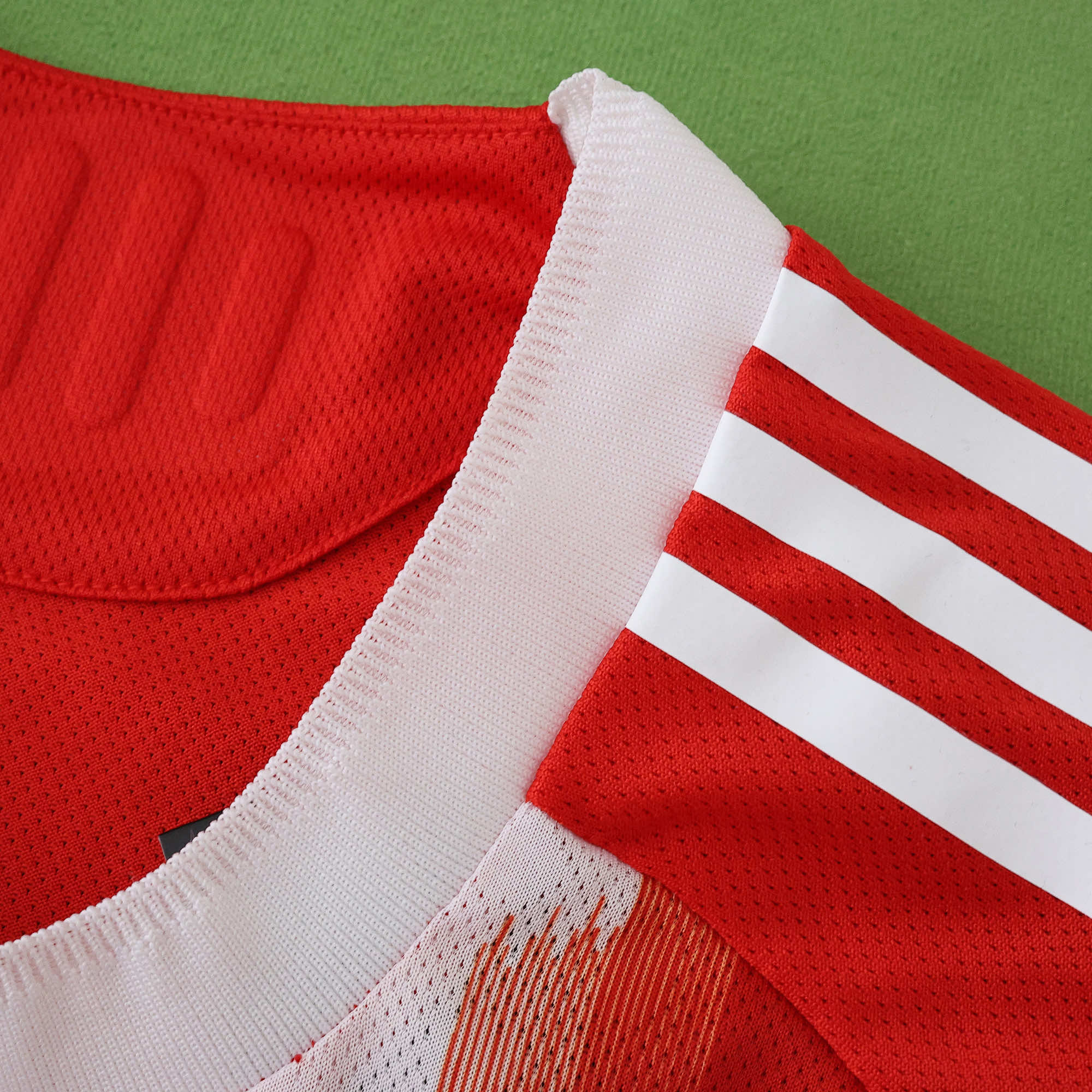 Camisola Principal Bayern Munique 25/26 - Manga comprida - Versão jogador 8