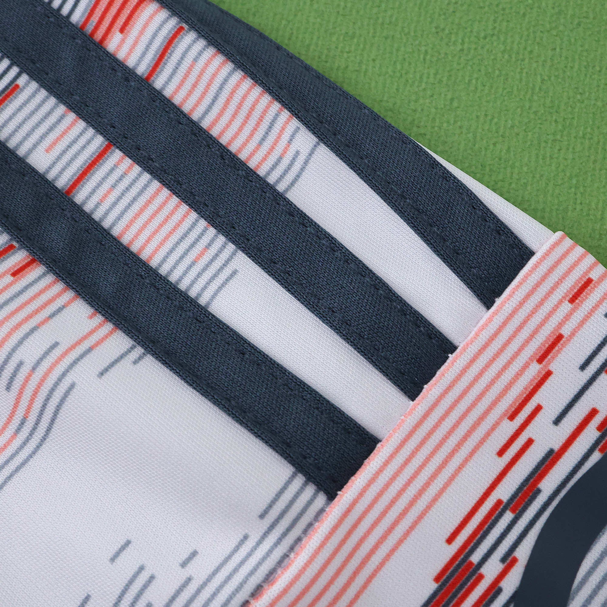 Camisola alternativa Bayern Munique 25/26 - Versão adepto 10