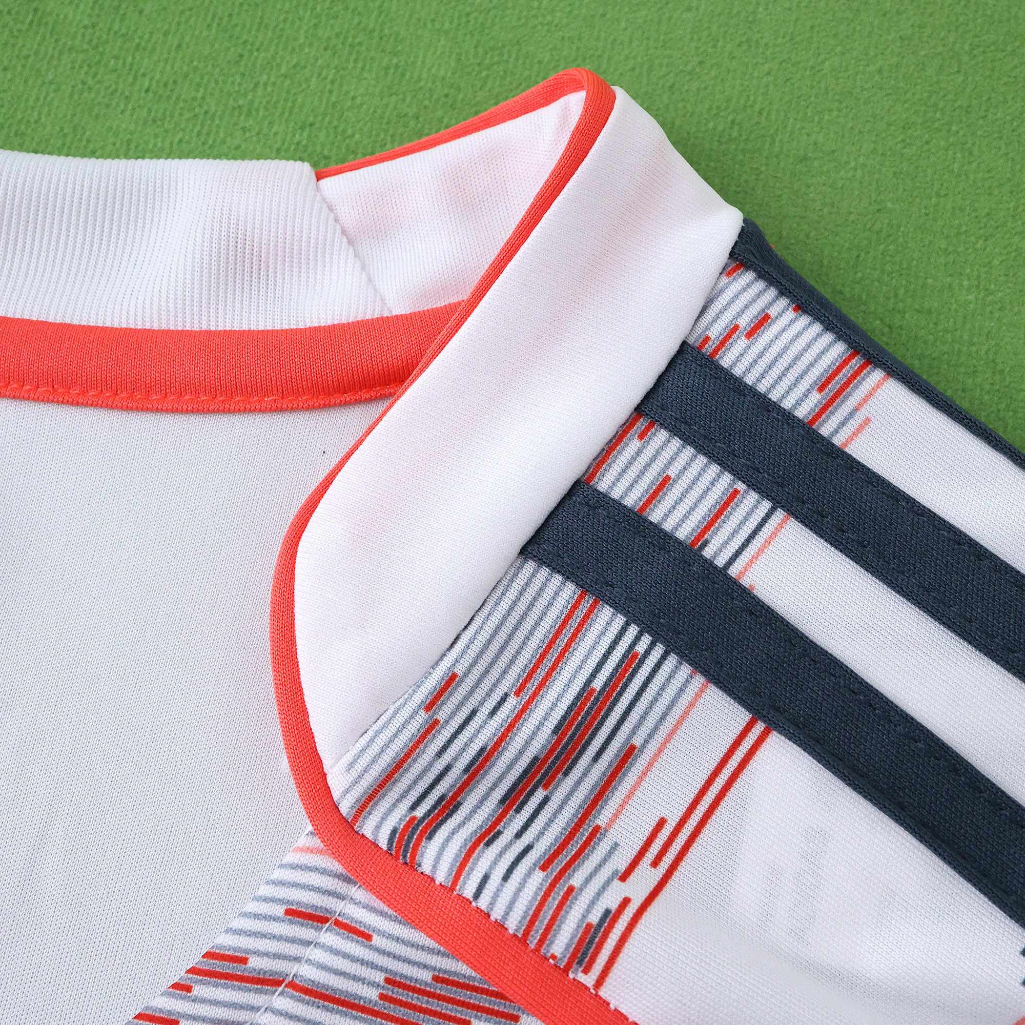 Camisola alternativa Bayern Munique 25/26 - Versão adepto 6