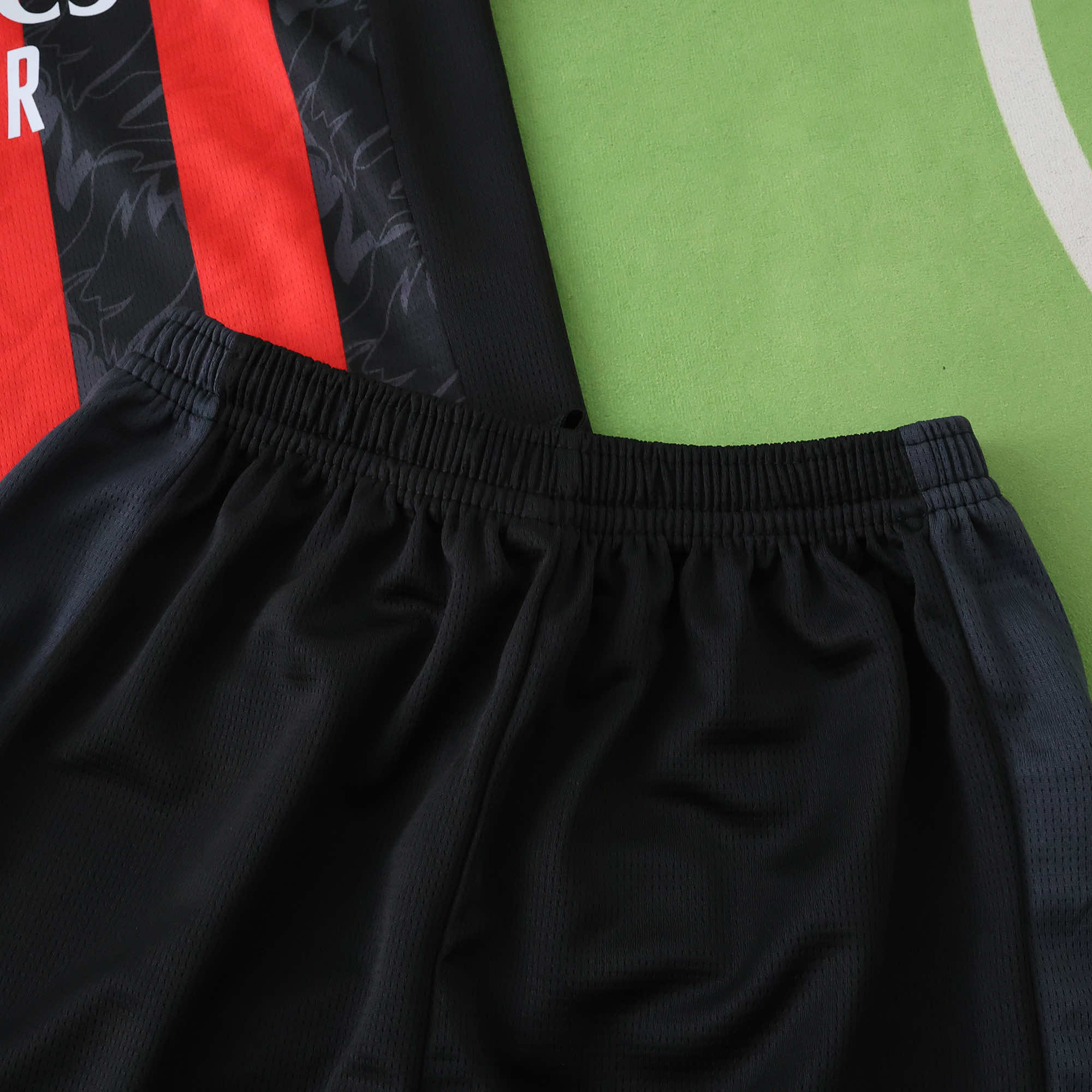 Kit Criança AC Milan principal 25/26 22