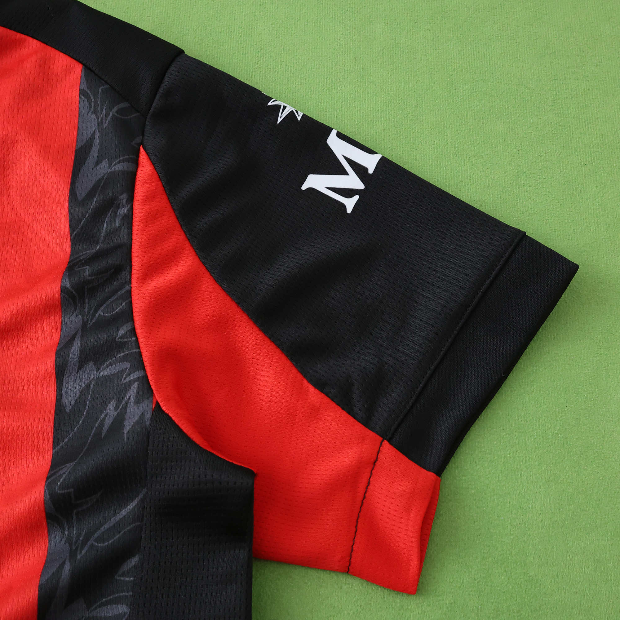 Kit Criança AC Milan principal 25/26 12