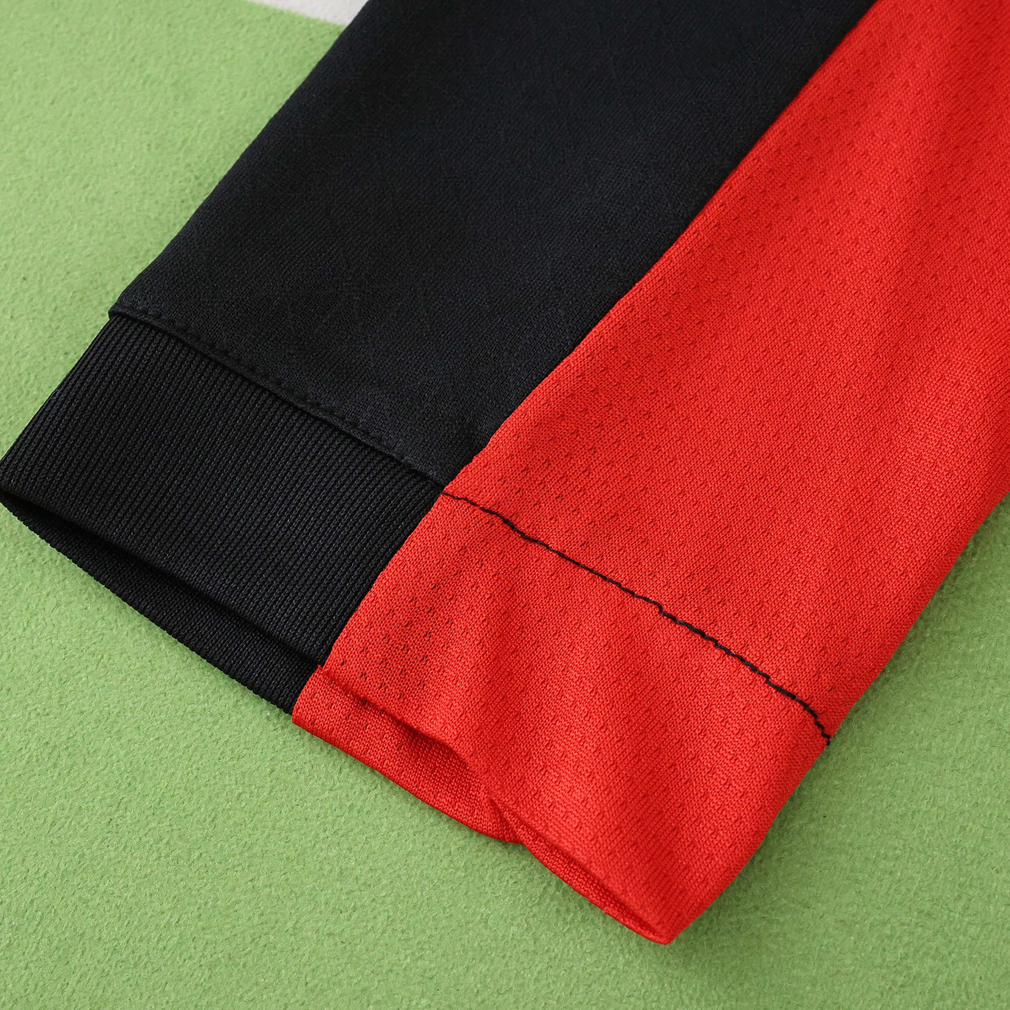 Camisola principal Ac Milan 25/26 - Manga comprida - Versão Jogador 14