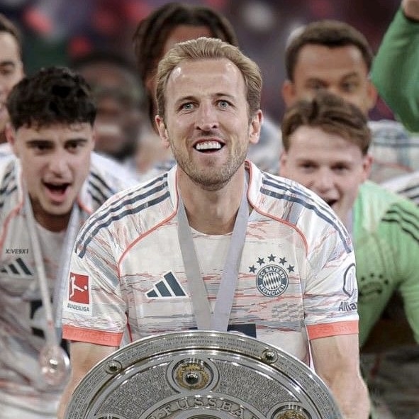 Camisola alternativa Bayern Munique 25/26 - Kane 9 4