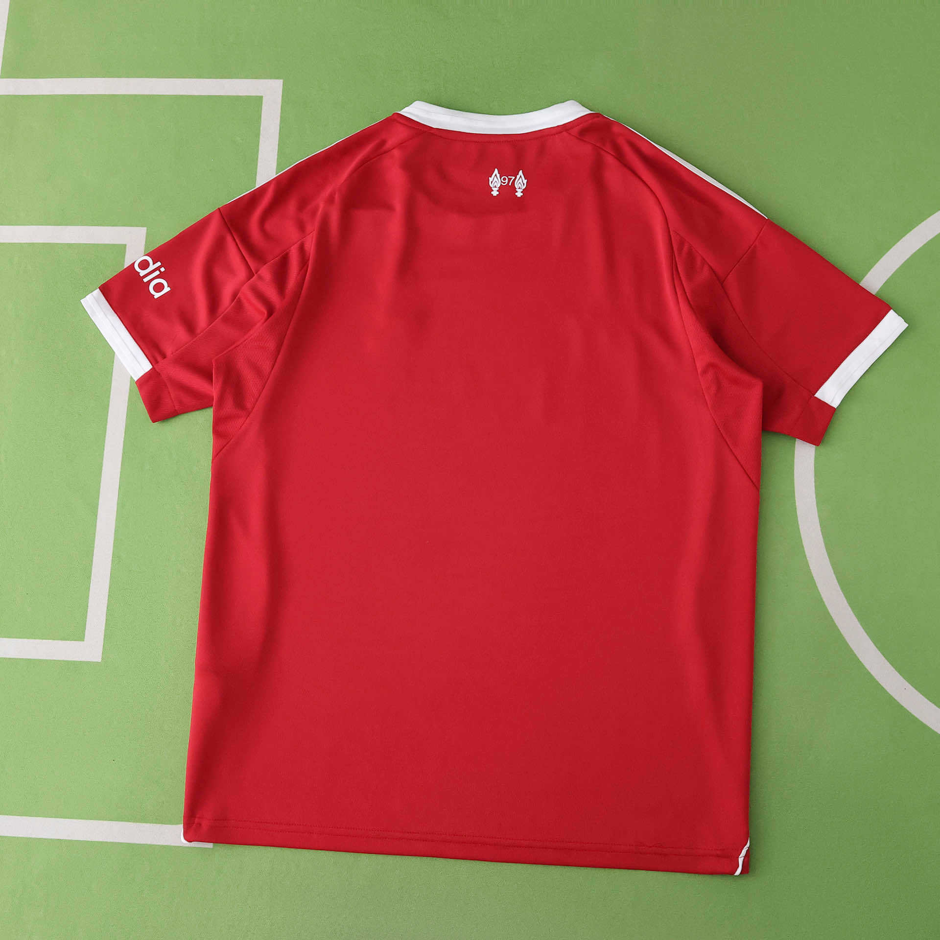 Camisola principal Liverpool 25/26 - Versão Adepto 2