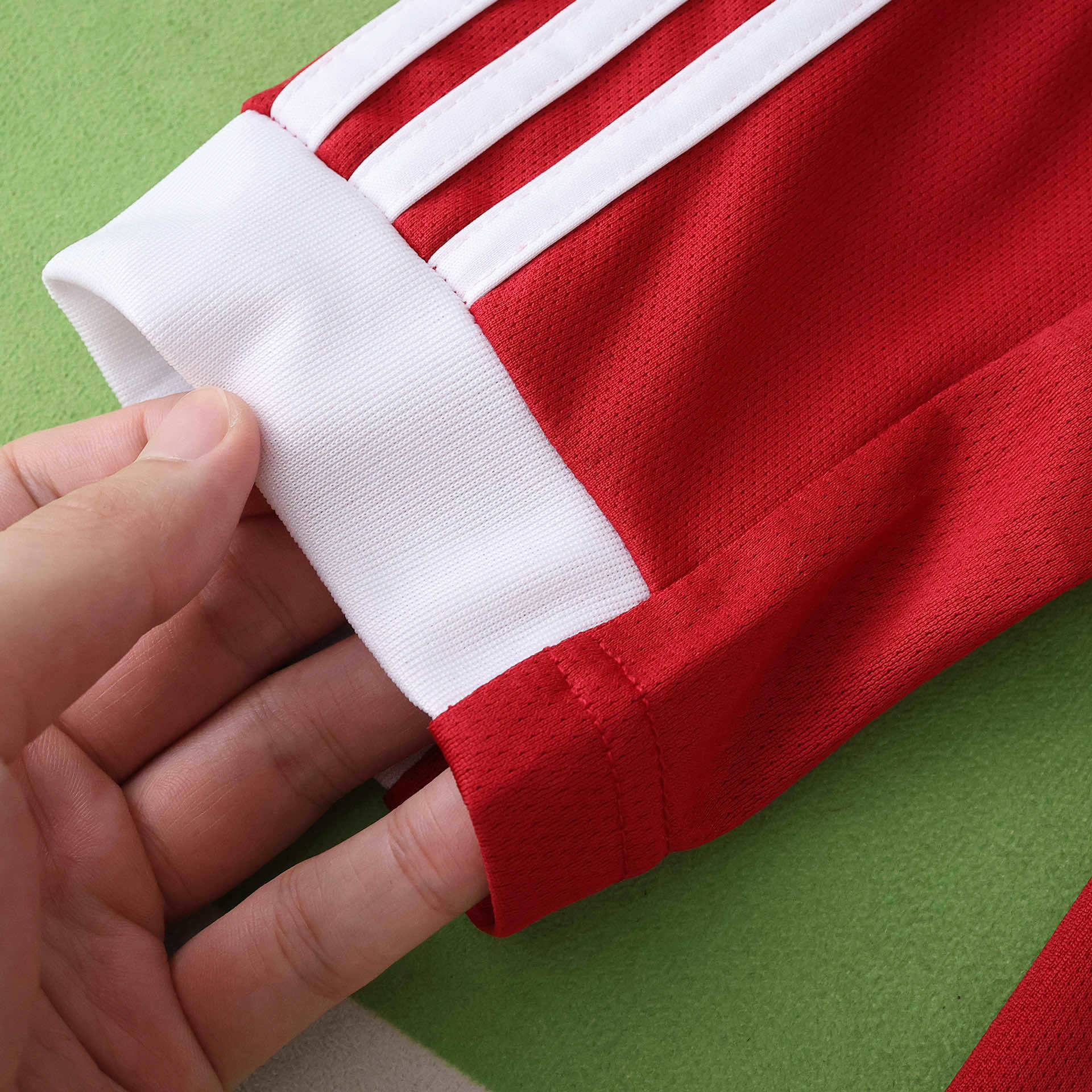 Camisola principal Liverpool 25/26 - Versão Adepto - Manga comprida 11