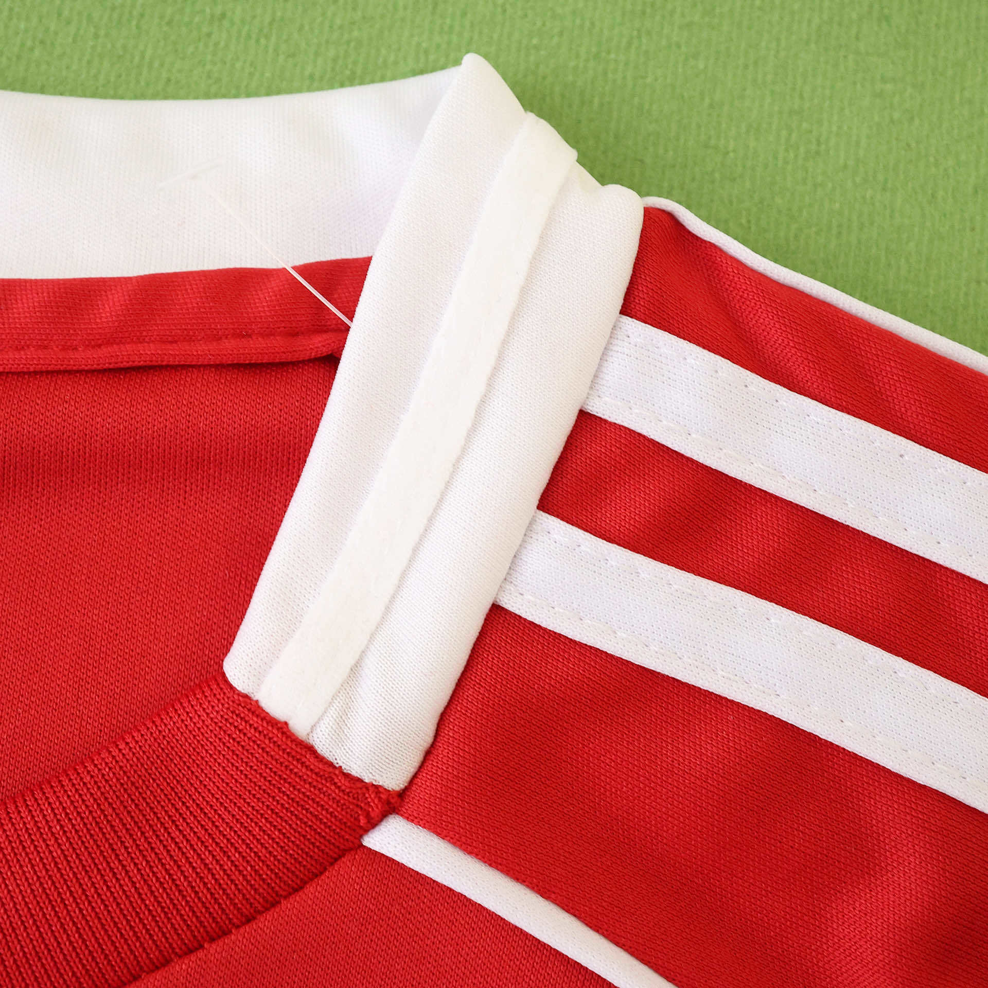 Kit Criança Liverpool principal 25/26 10