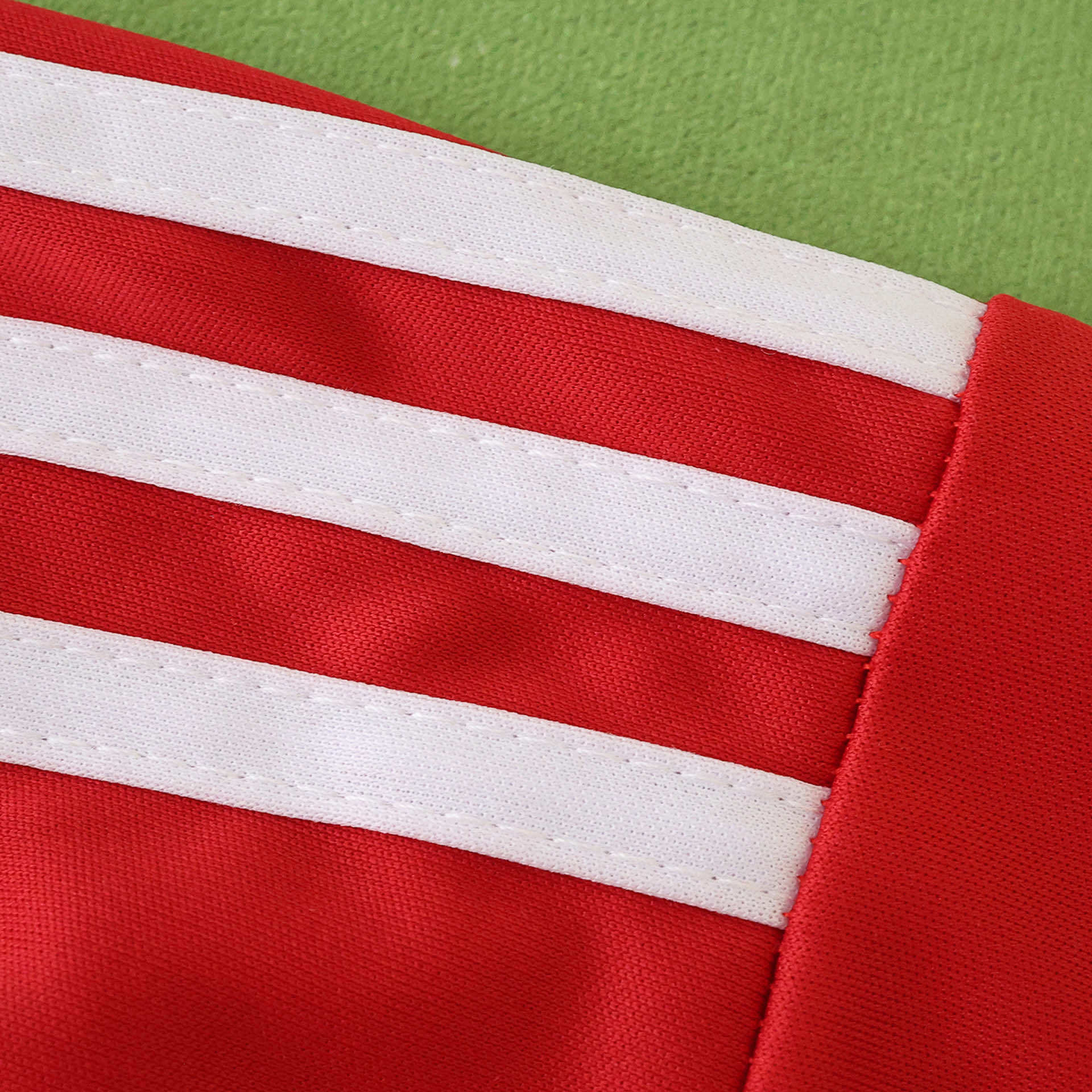 Kit Criança Liverpool principal 25/26 12