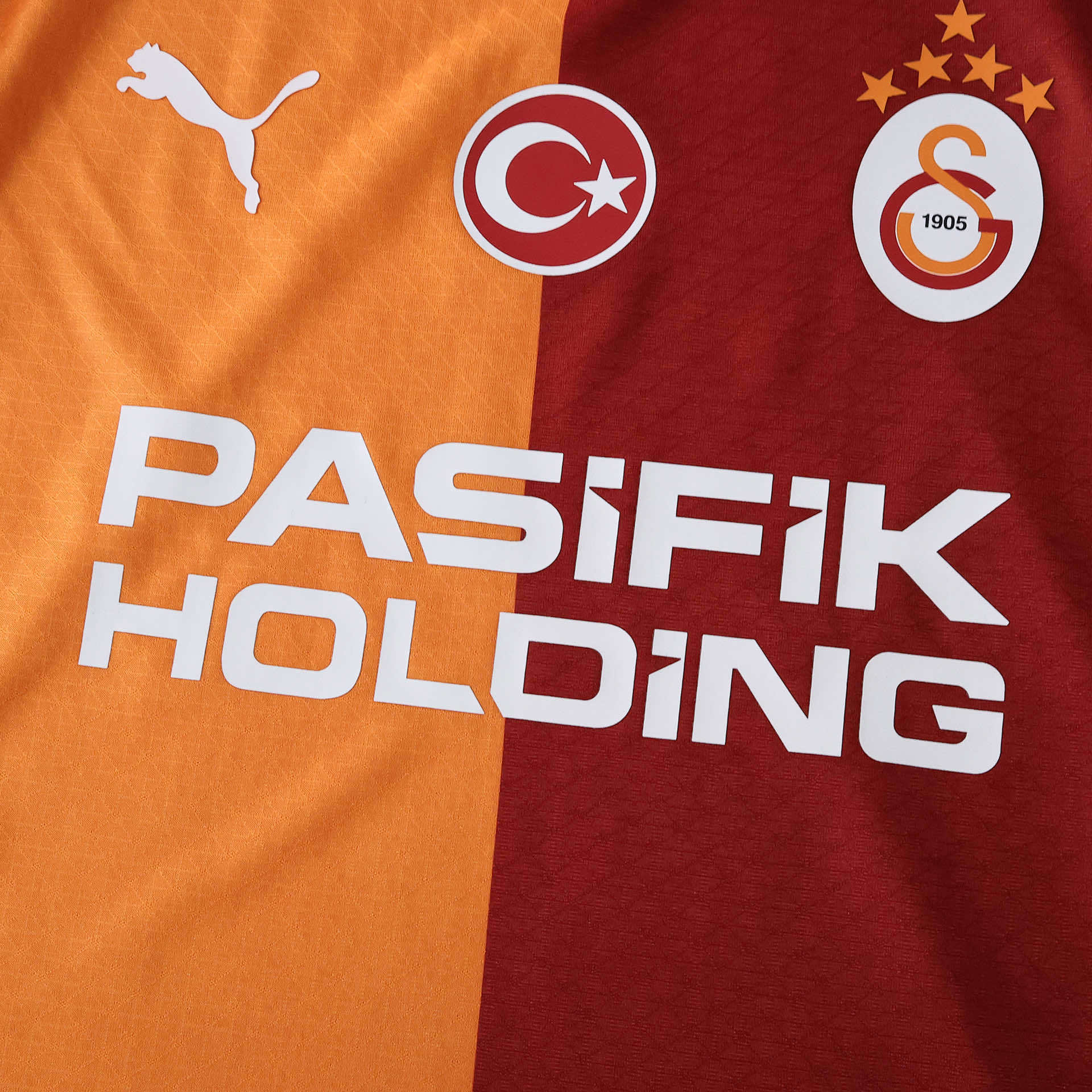 Camisola principal Galatasaray 25/26 - Versão jogador 11