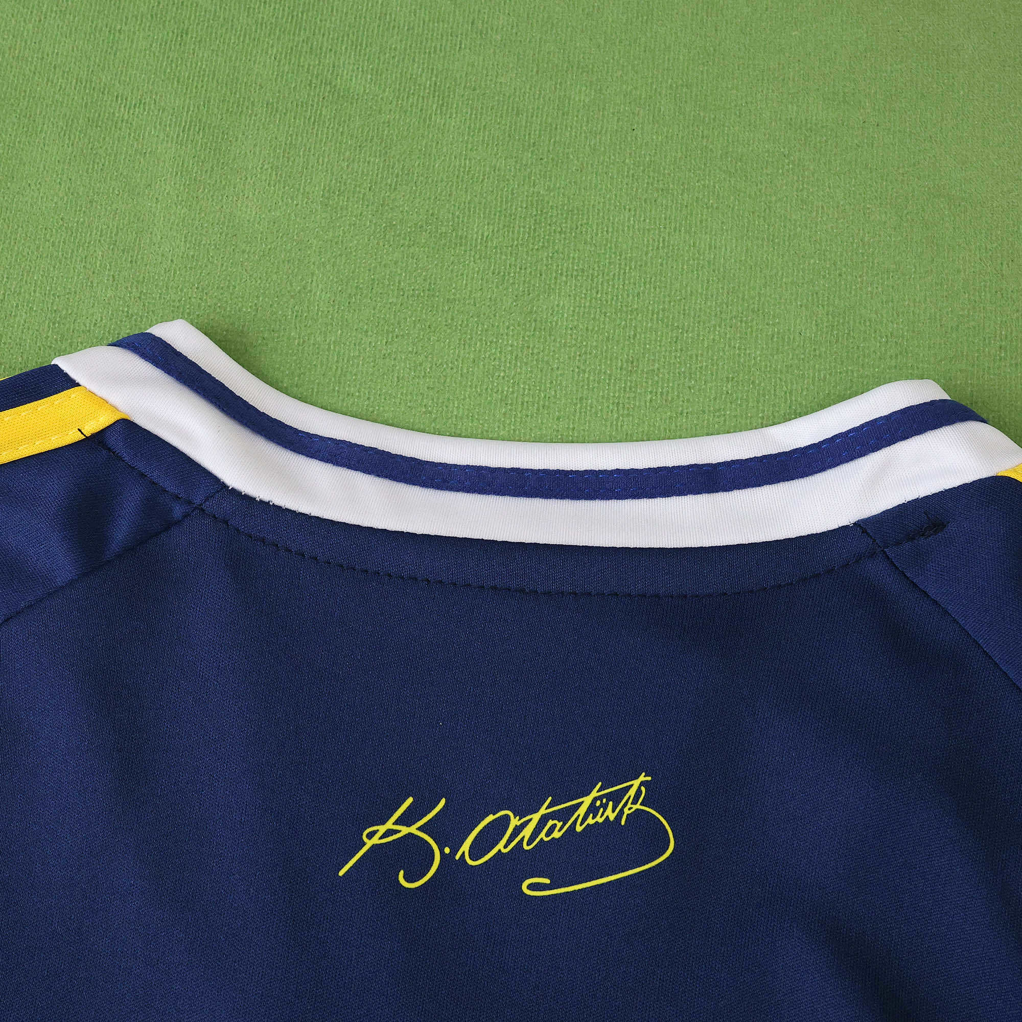 Camisola principal Fenerbahce 25/26 - Versão adepto 15