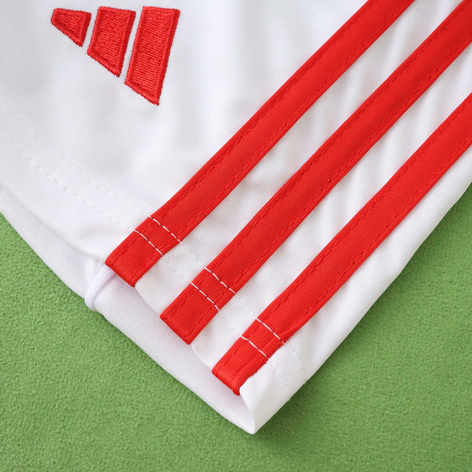 Kit Criança Ajax principal 25/26 20