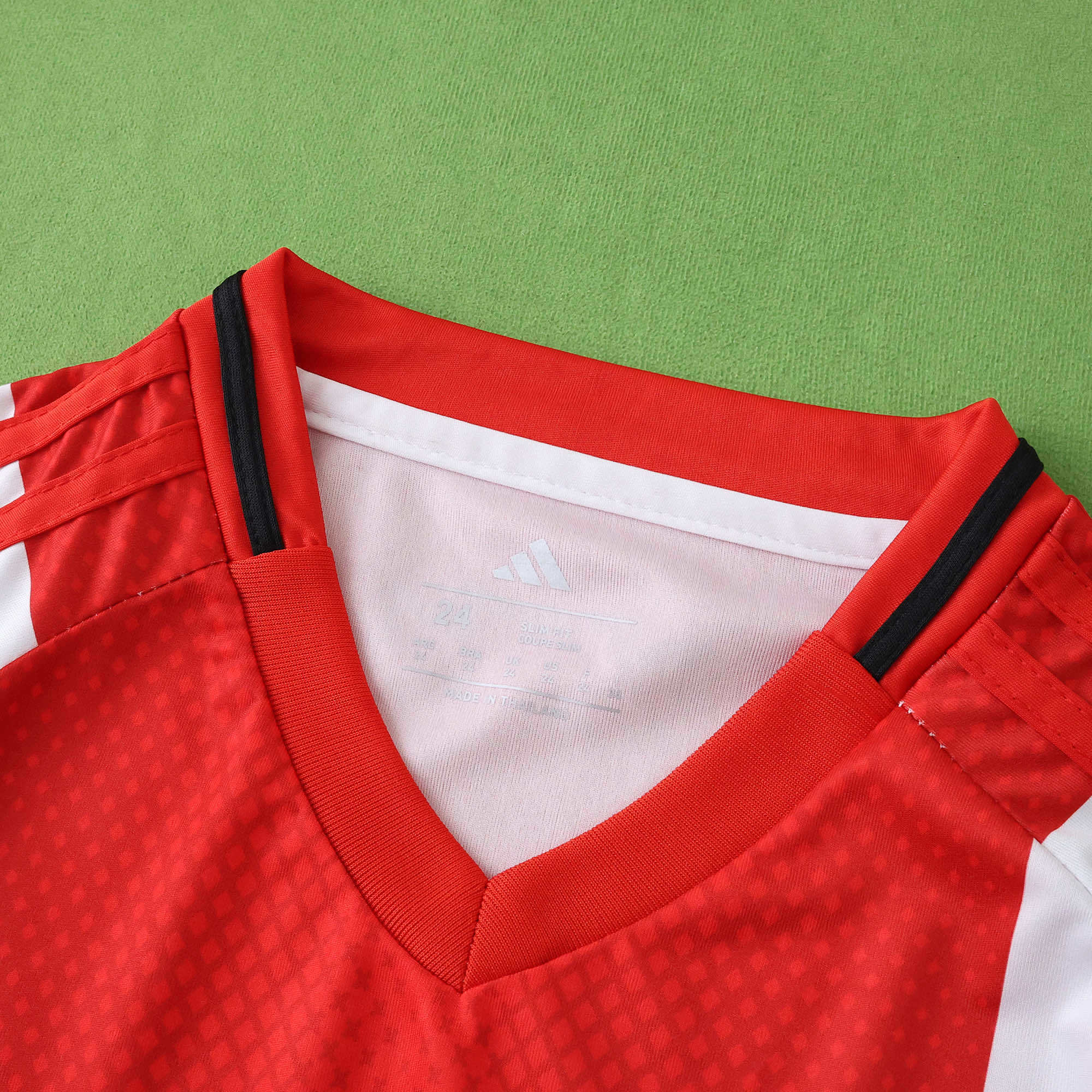 Kit Criança Ajax principal 25/26 15