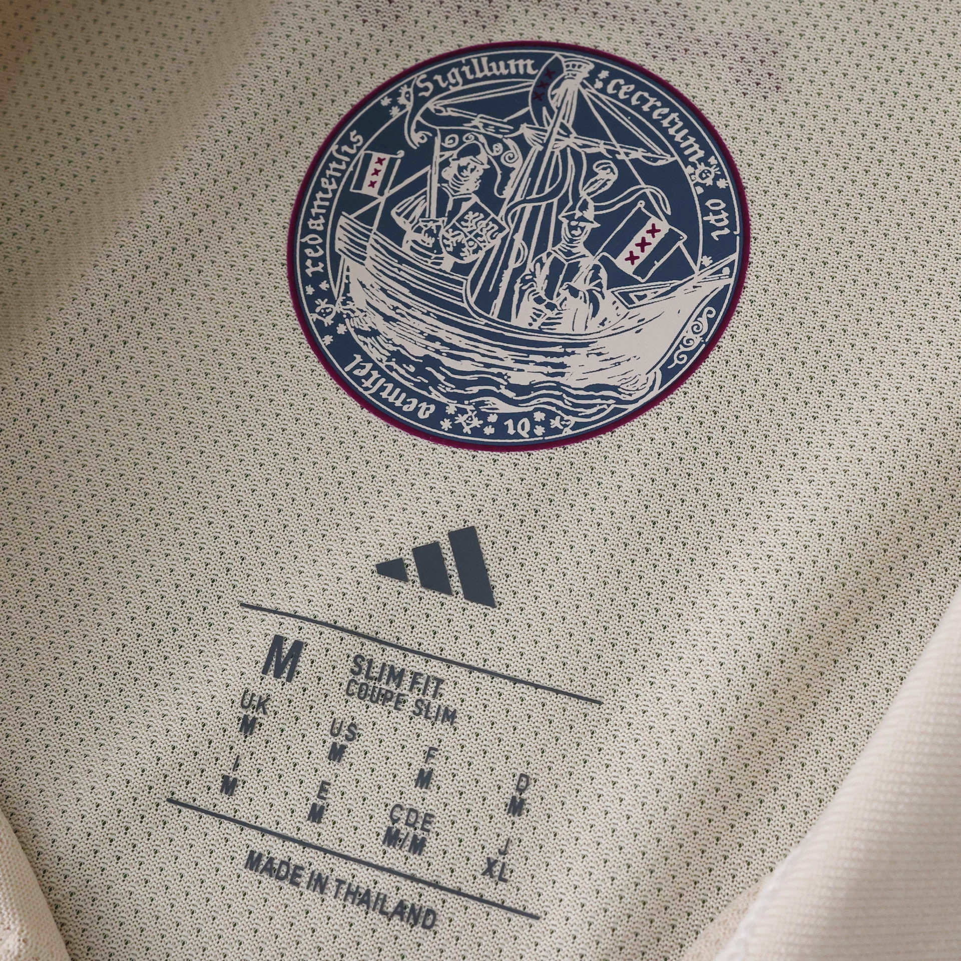 3ª Camisola Ajax 25/26 - Versão jogador 6