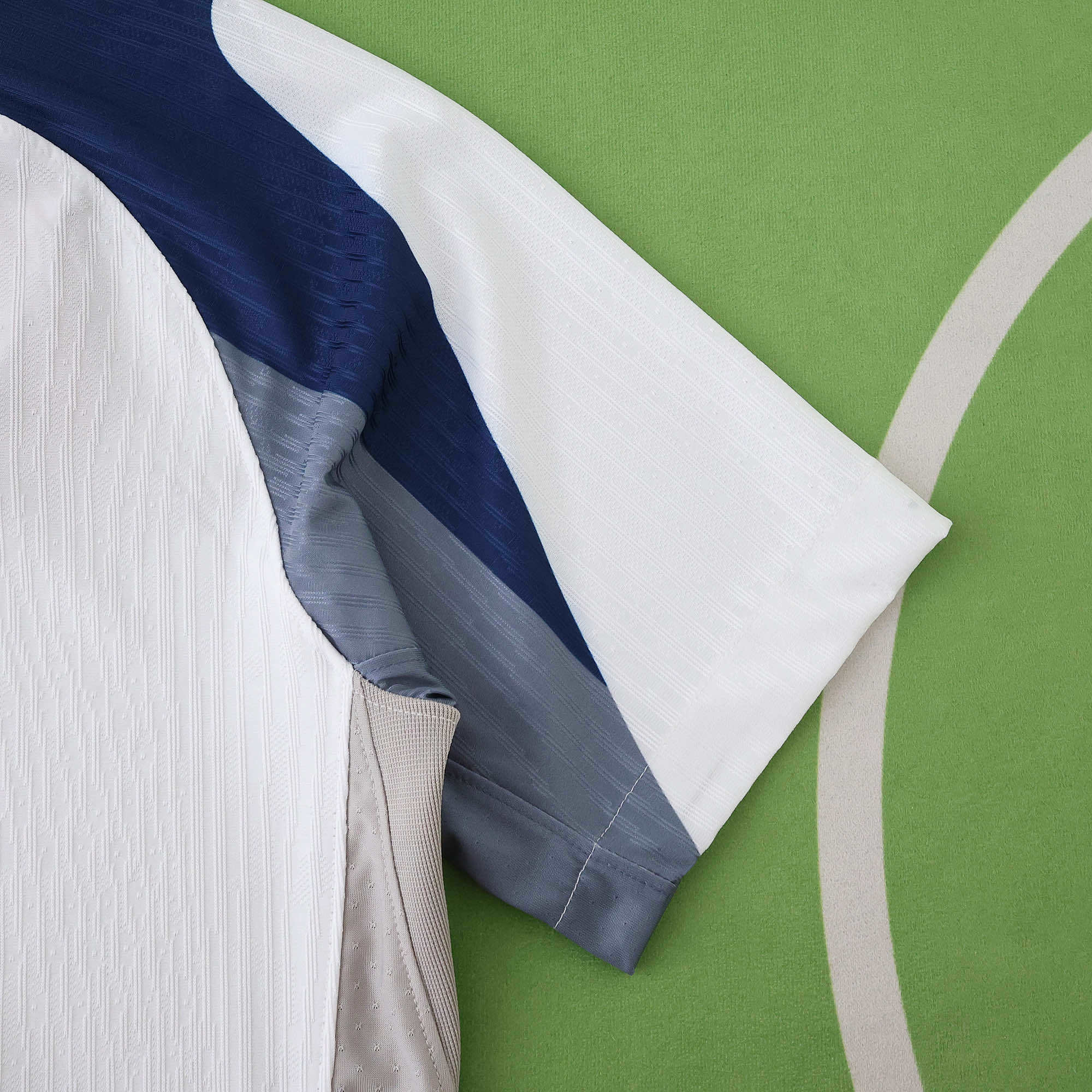 Camisola principal Tottenham 25/26 - Versão jogador 7